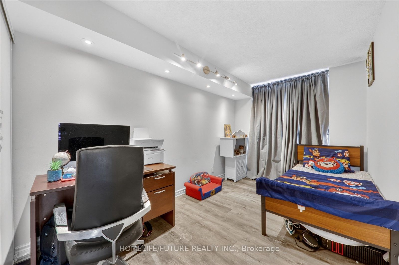 Photo 23 of Unit 702, 8 Silver Bell Grove, Etobicoke, West Humber-Clairville — HOMEH