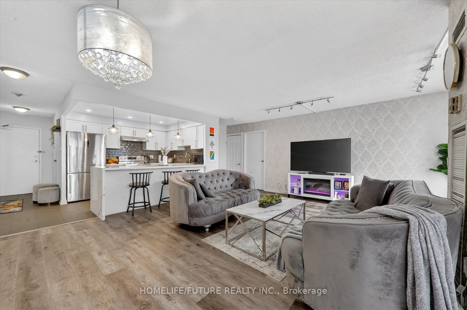 Photo 17 of Unit 702, 8 Silver Bell Grove, Etobicoke, West Humber-Clairville — HOMEH