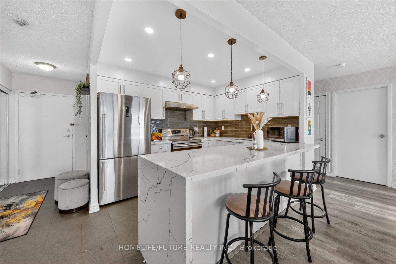 Photo 14 of Unit 702, 8 Silver Bell Grove, Etobicoke, West Humber-Clairville — HOMEH