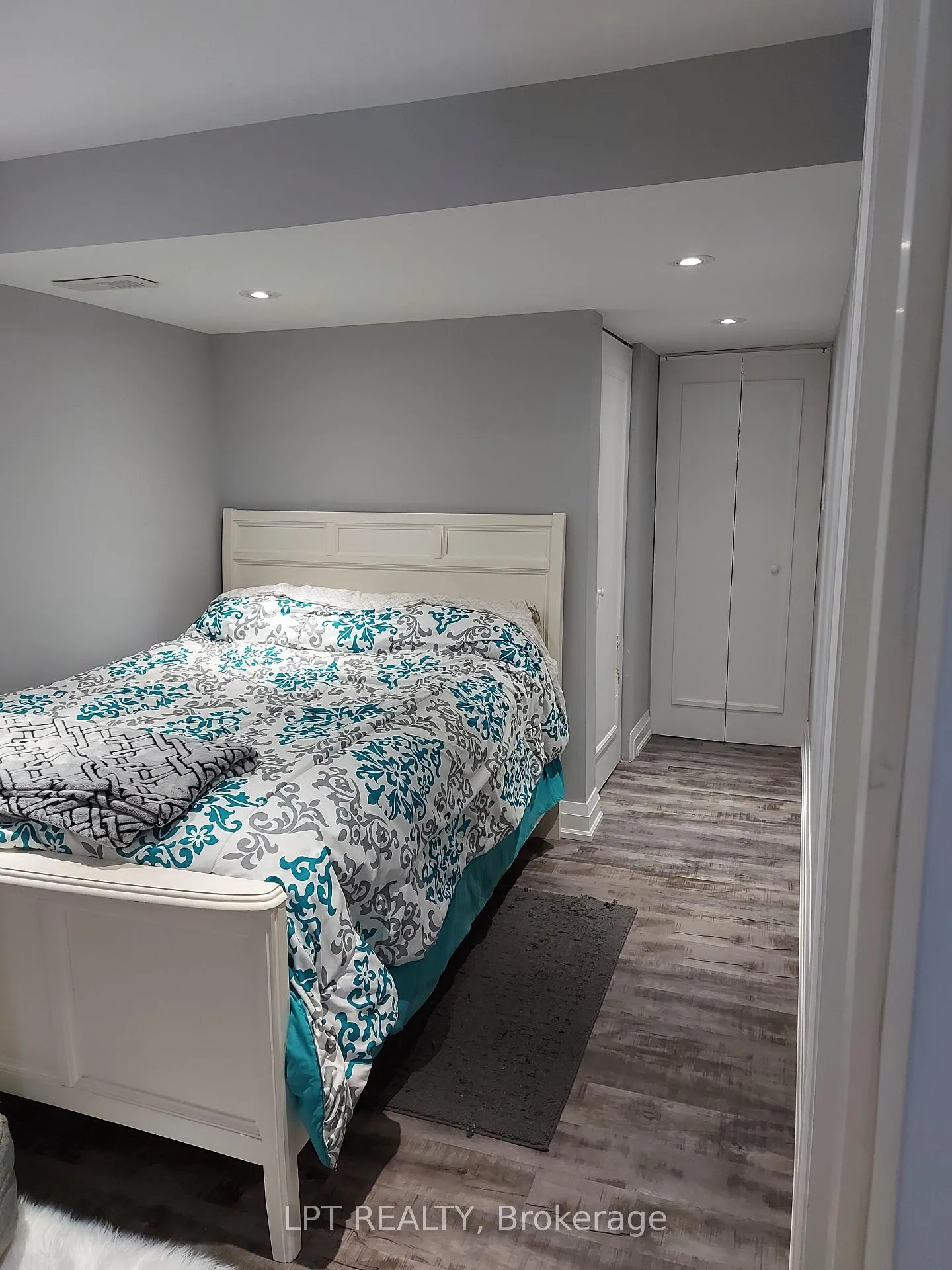 Photo 13 of Unit Lower, 70-A Chaucer Crescent, Barrie, Letitia Heights — HOMEH