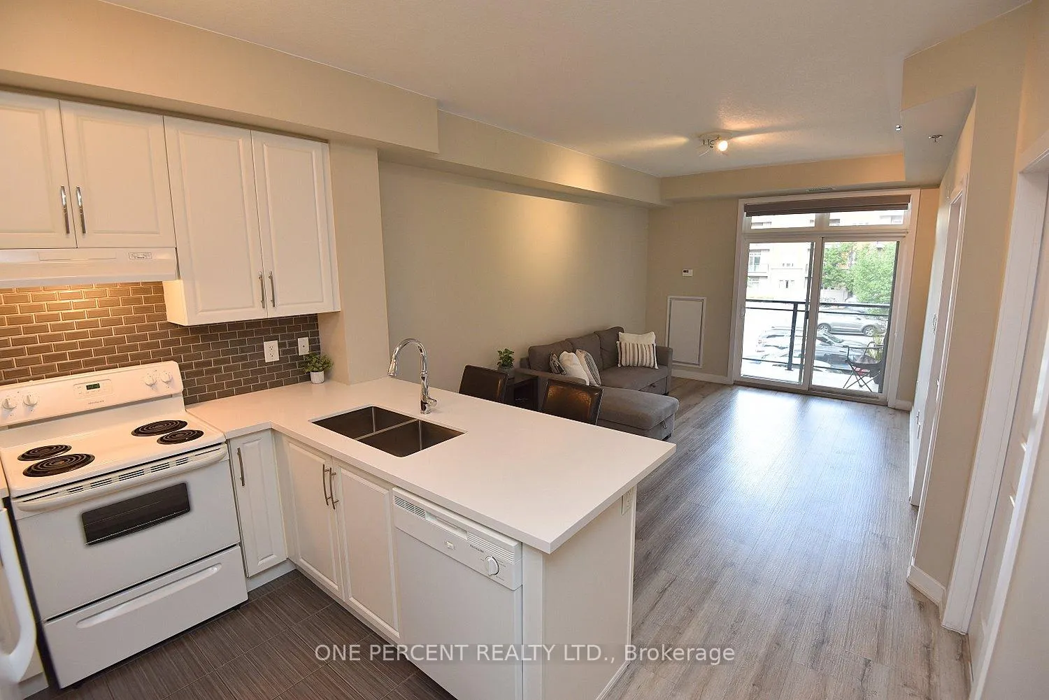 Photo 4 of Unit 231, 5317 Upper Middle Road, Burlington, Orchard — HOMEH