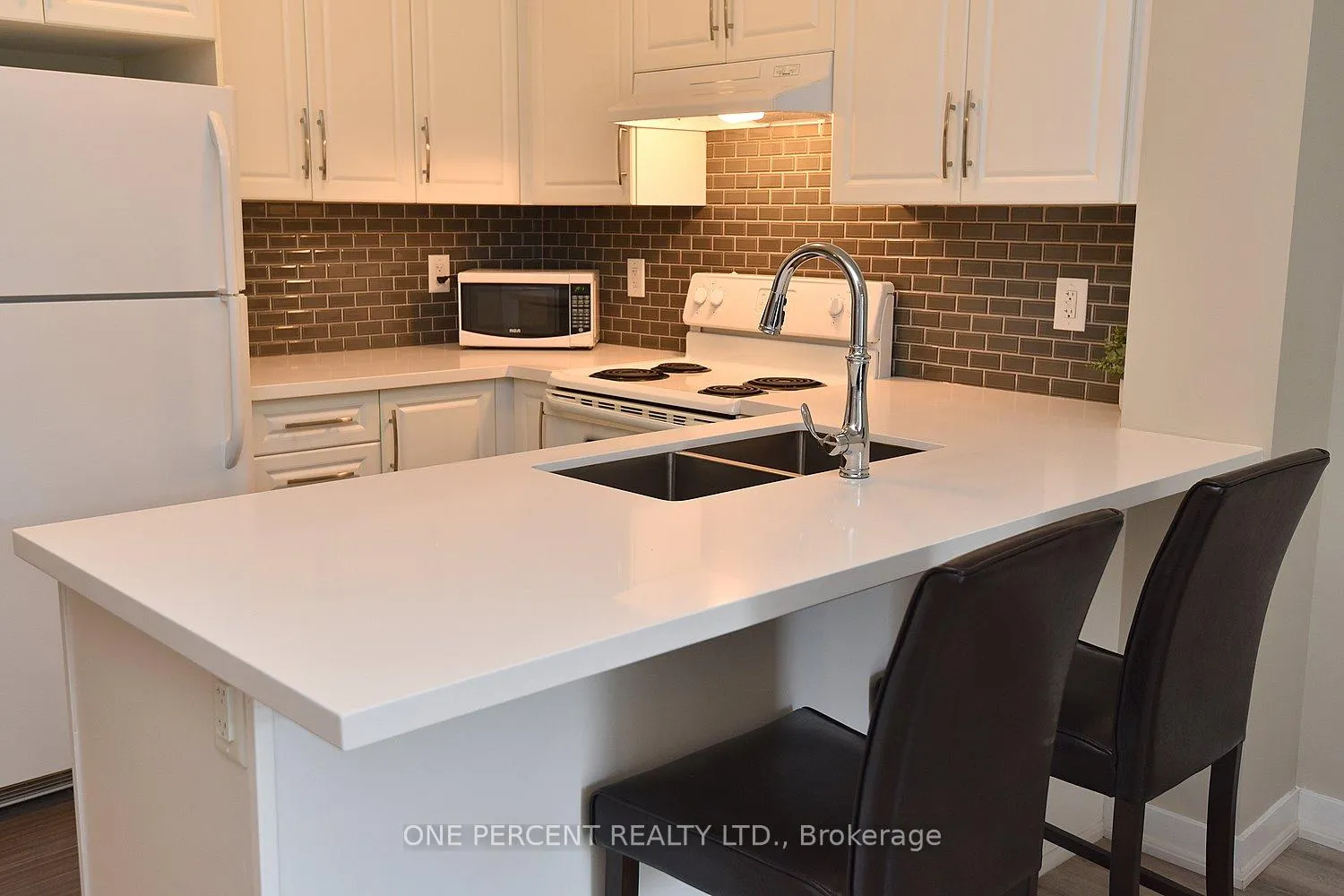 Photo 5 of Unit 231, 5317 Upper Middle Road, Burlington, Orchard — HOMEH