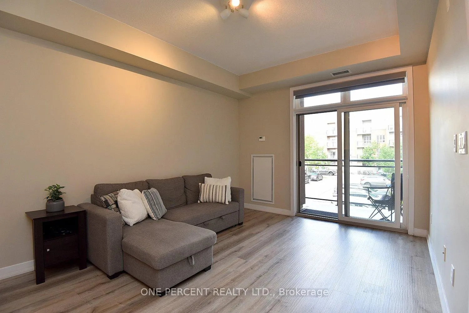 Photo 10 of Unit 231, 5317 Upper Middle Road, Burlington, Orchard — HOMEH