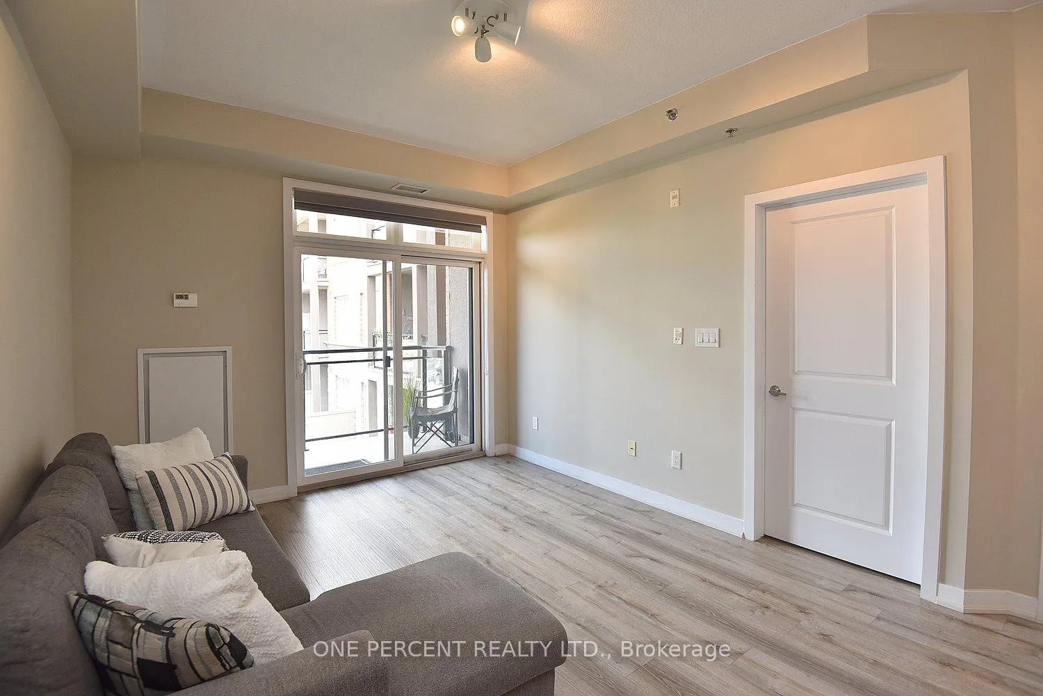 Photo 12 of Unit 231, 5317 Upper Middle Road, Burlington, Orchard — HOMEH