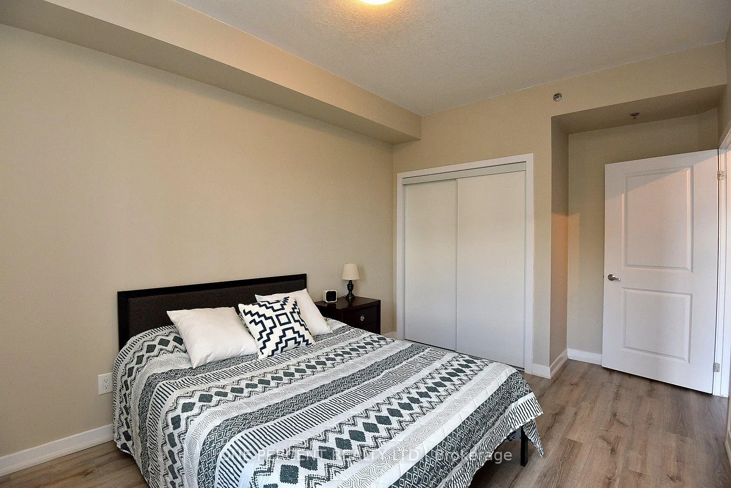 Photo 13 of Unit 231, 5317 Upper Middle Road, Burlington, Orchard — HOMEH