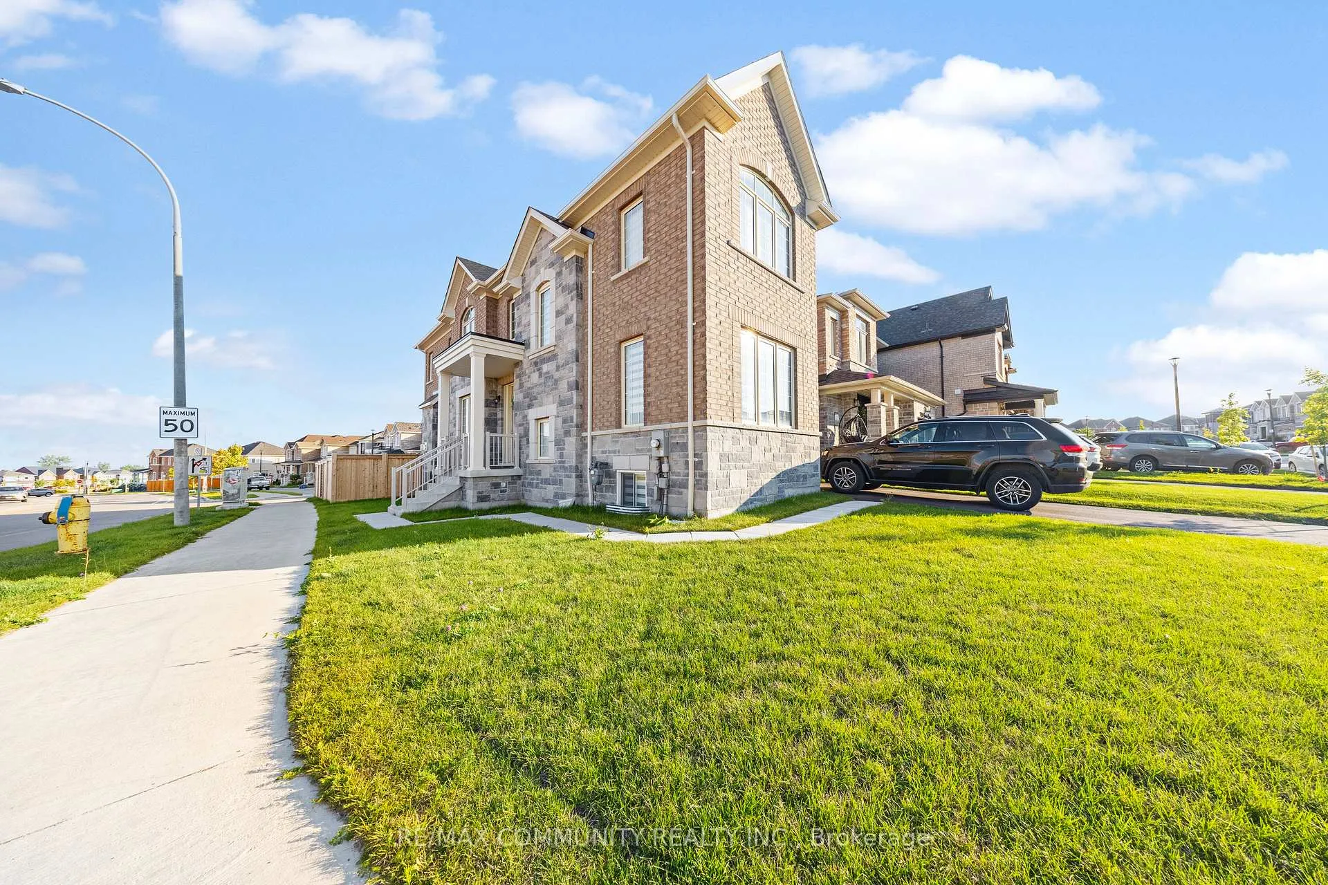 Photo 1 of 1089 Orenda Street, Pickering, Rural Pickering — HOMEH