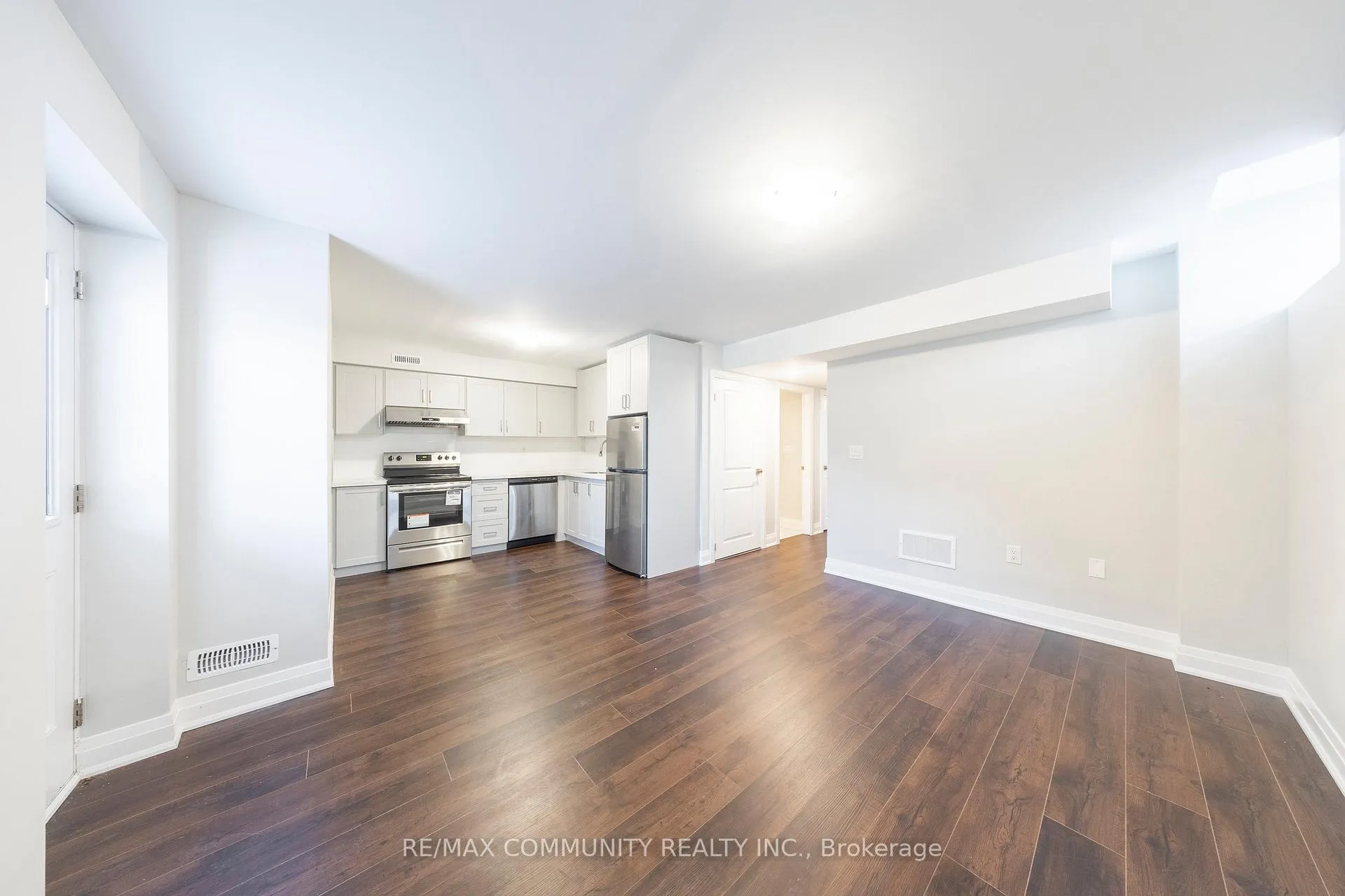 Photo 7 of 1089 Orenda Street, Pickering, Rural Pickering — HOMEH