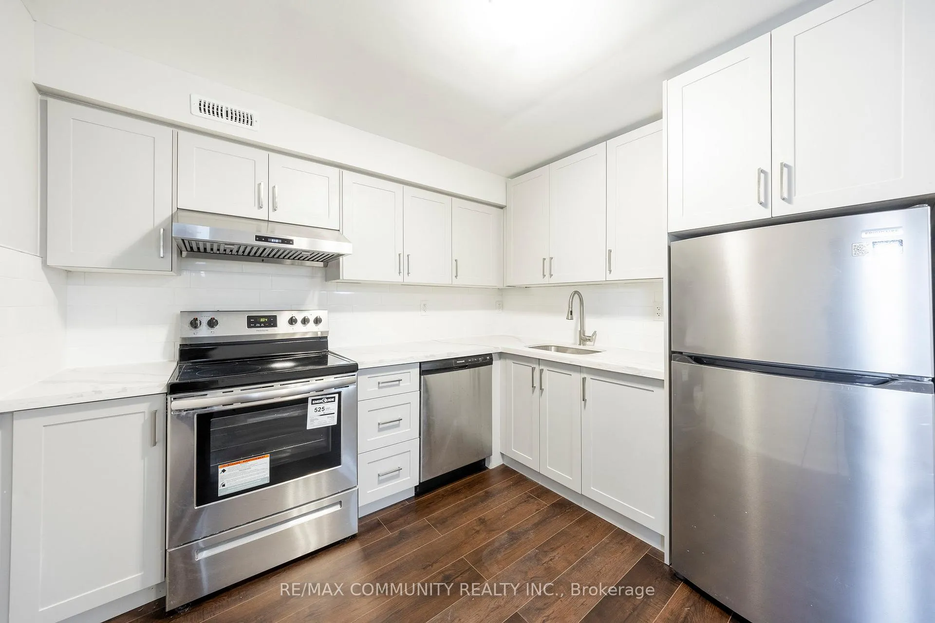 Photo 9 of 1089 Orenda Street, Pickering, Rural Pickering — HOMEH