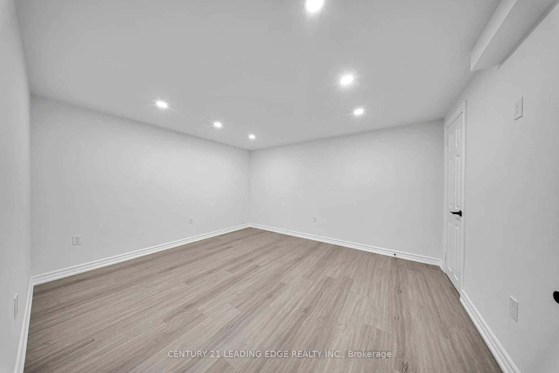 Photo 8 of Unit Bsmt, 1084 Willowdale Avenue, Oshawa, Donevan — HOMEH