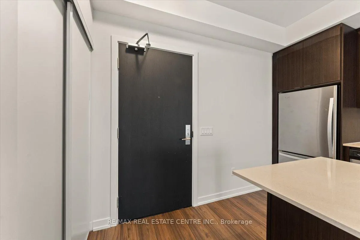 Photo 8 of Unit 1106, 55 Duke Street W, Kitchener, City Commercial Core — HOMEH