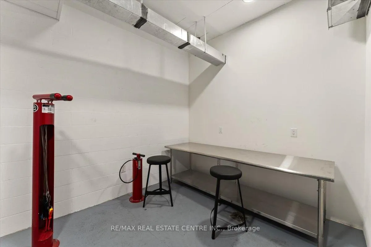 Photo 29 of Unit 1106, 55 Duke Street W, Kitchener, City Commercial Core — HOMEH