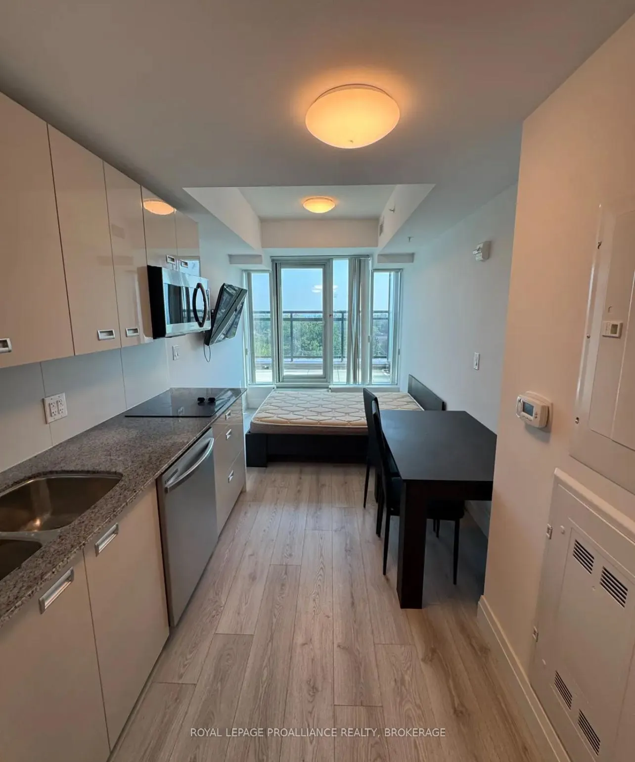 Photo 7 of Unit 1002, 652 Princess Street, Kingston, Central City East — HOMEH