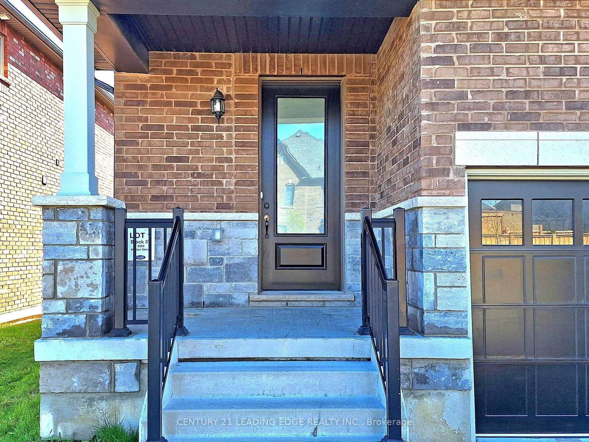 Photo 3 of 2023 Mullen Street, Innisfil, Alcona — HOMEH