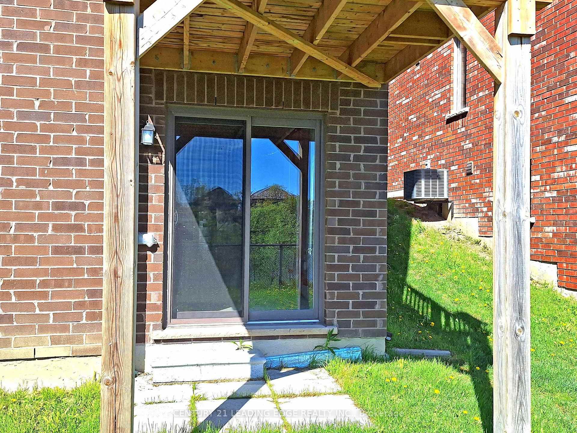 Photo 29 of 2023 Mullen Street, Innisfil, Alcona — HOMEH