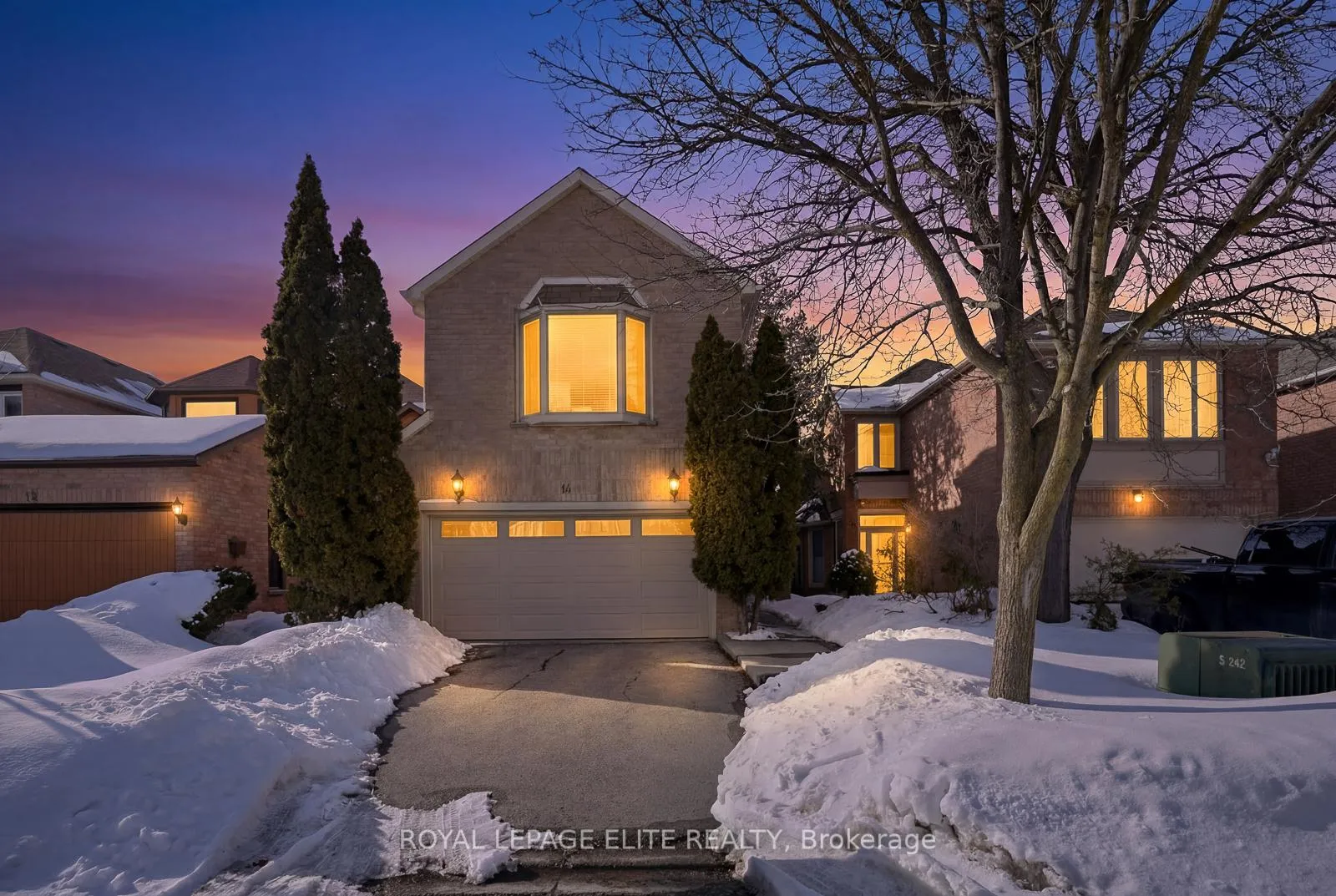 Front of 14 Glenoaks Court