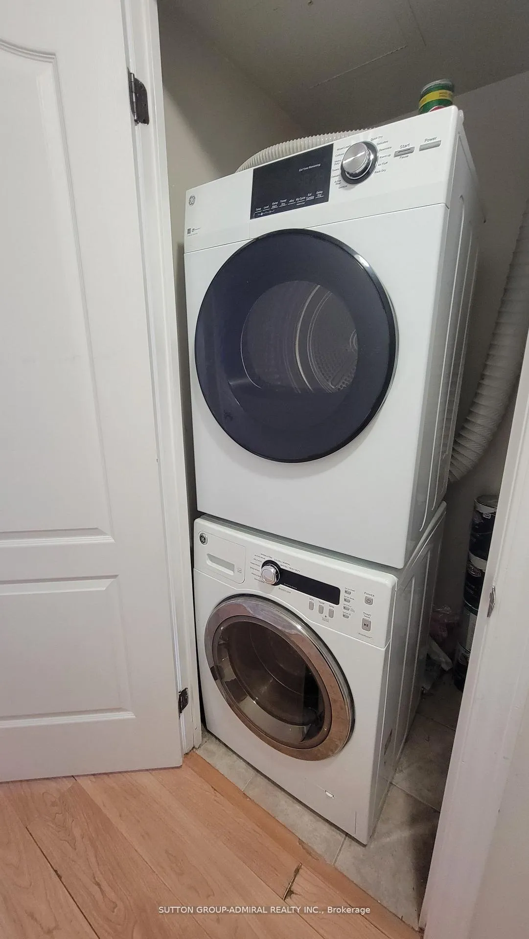 Photo 4 of Unit 201, 15 North Park Road, Vaughan, Beverley Glen — HOMEH