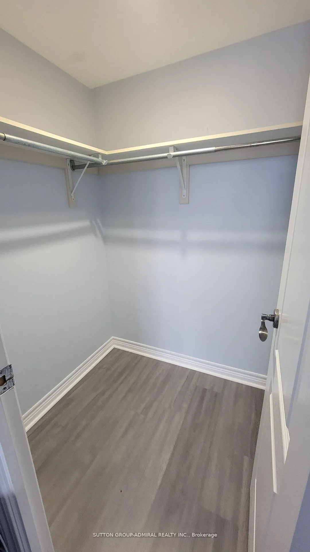 Photo 5 of Unit 201, 15 North Park Road, Vaughan, Beverley Glen — HOMEH