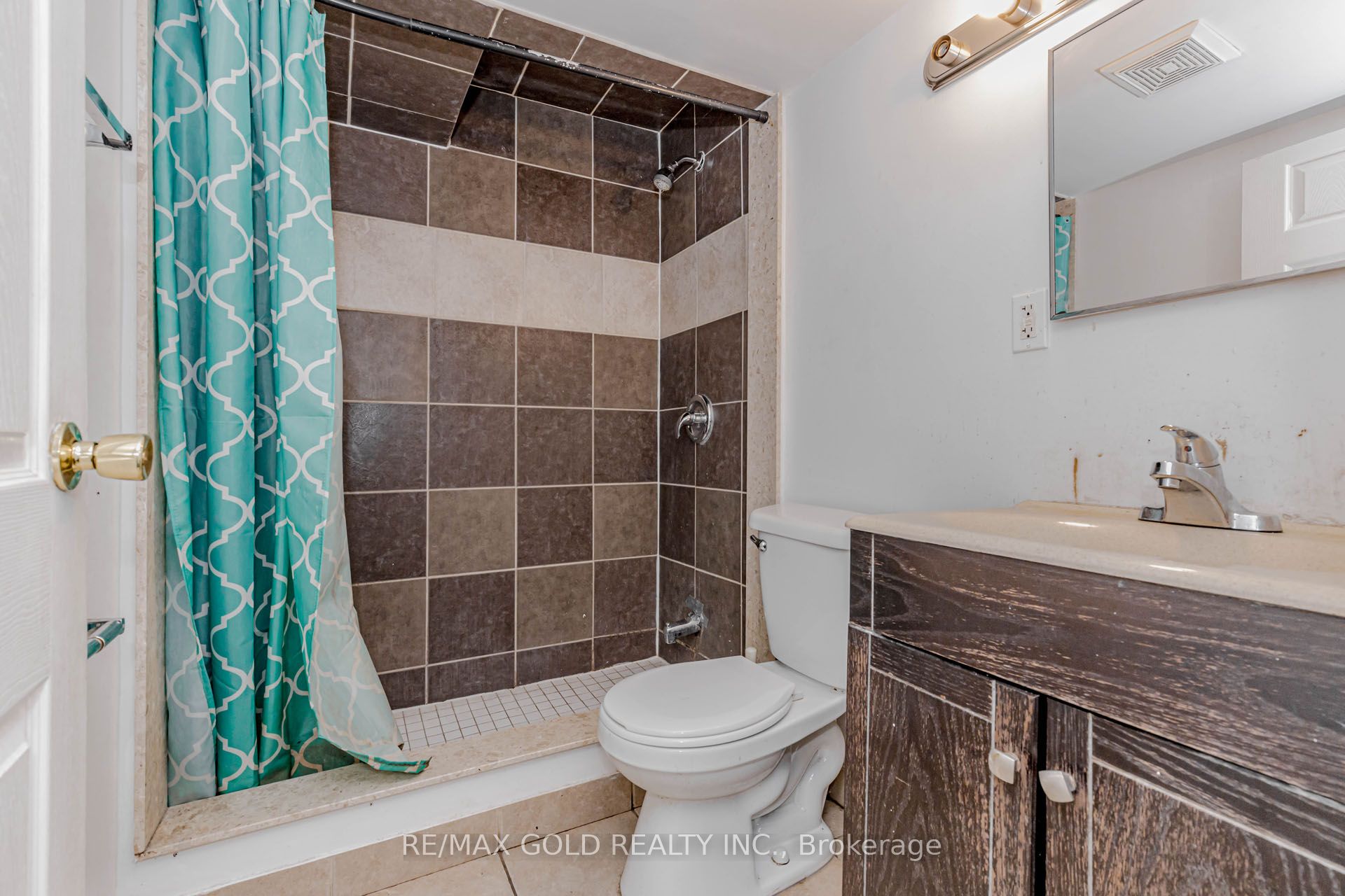 Photo 41 of 64 Mossgrove Crescent, Brampton, Northwest Sandalwood Parkway — HOMEH