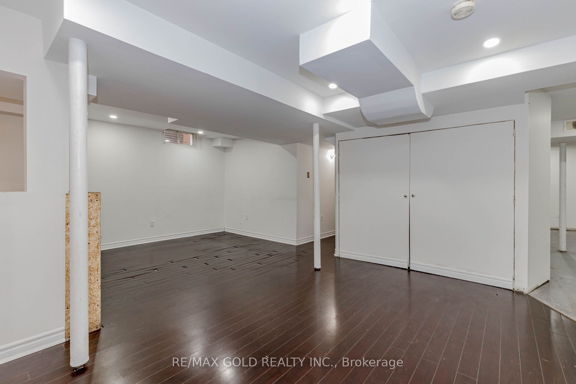 Photo 38 of 64 Mossgrove Crescent, Brampton, Northwest Sandalwood Parkway — HOMEH