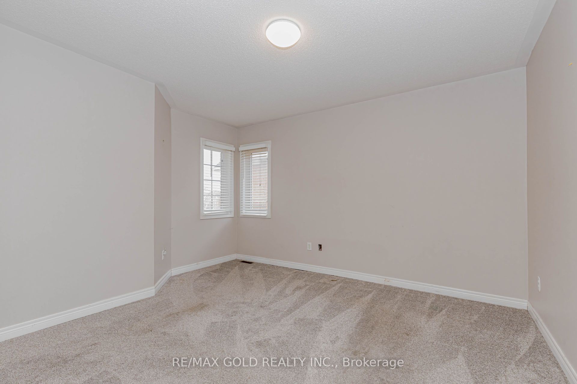 Photo 29 of 64 Mossgrove Crescent, Brampton, Northwest Sandalwood Parkway — HOMEH