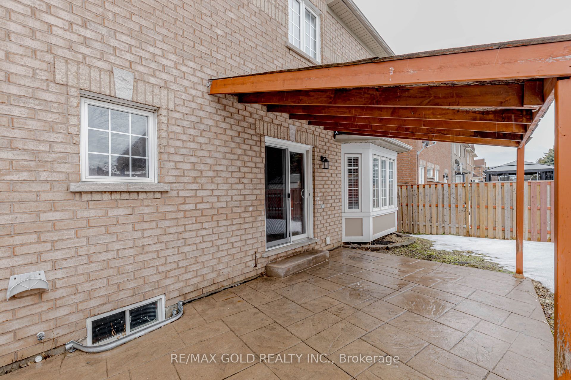 Photo 47 of 64 Mossgrove Crescent, Brampton, Northwest Sandalwood Parkway — HOMEH