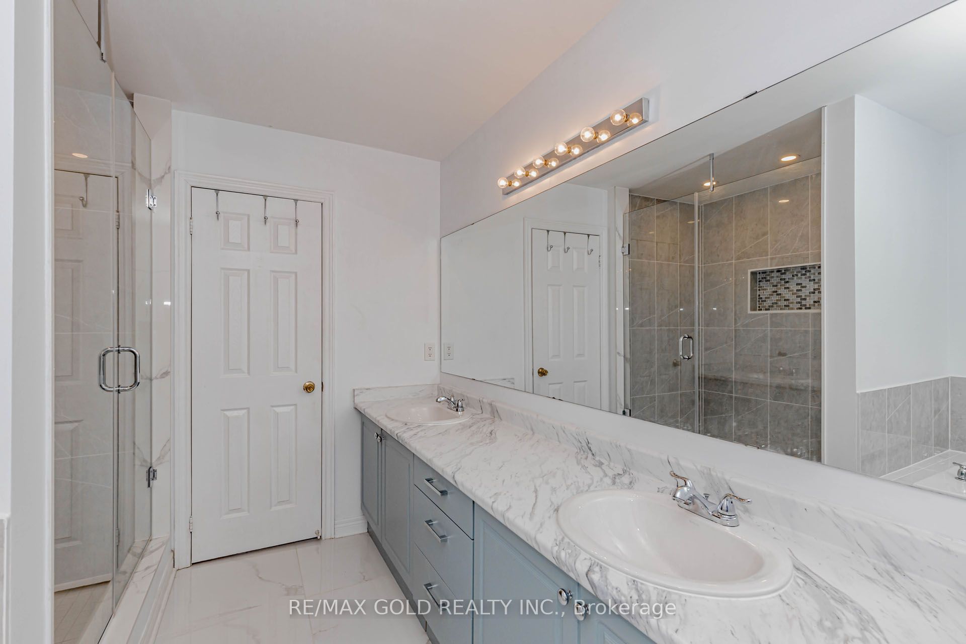 Photo 24 of 64 Mossgrove Crescent, Brampton, Northwest Sandalwood Parkway — HOMEH