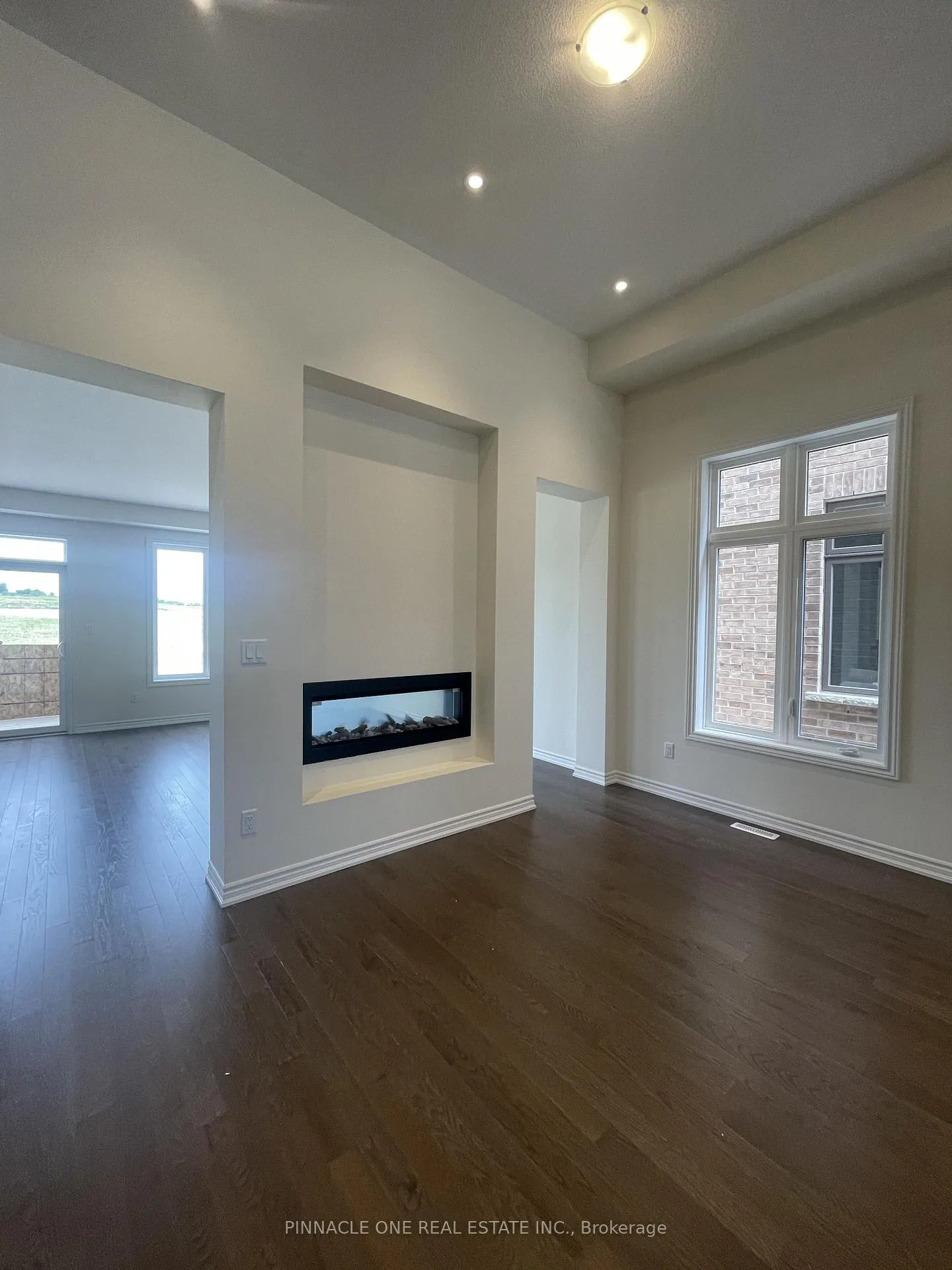 Photo 8 of 913 Rexton Drive, Oshawa, Kedron — HOMEH