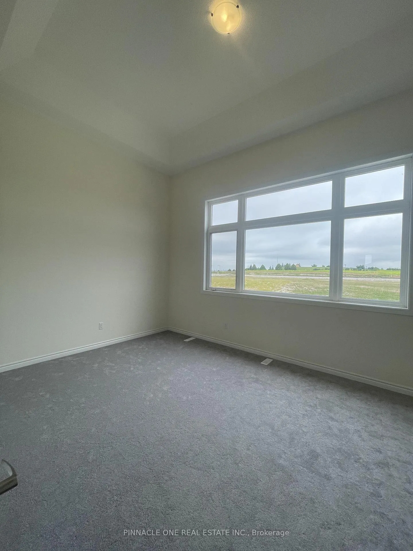 Photo 11 of 913 Rexton Drive, Oshawa, Kedron — HOMEH