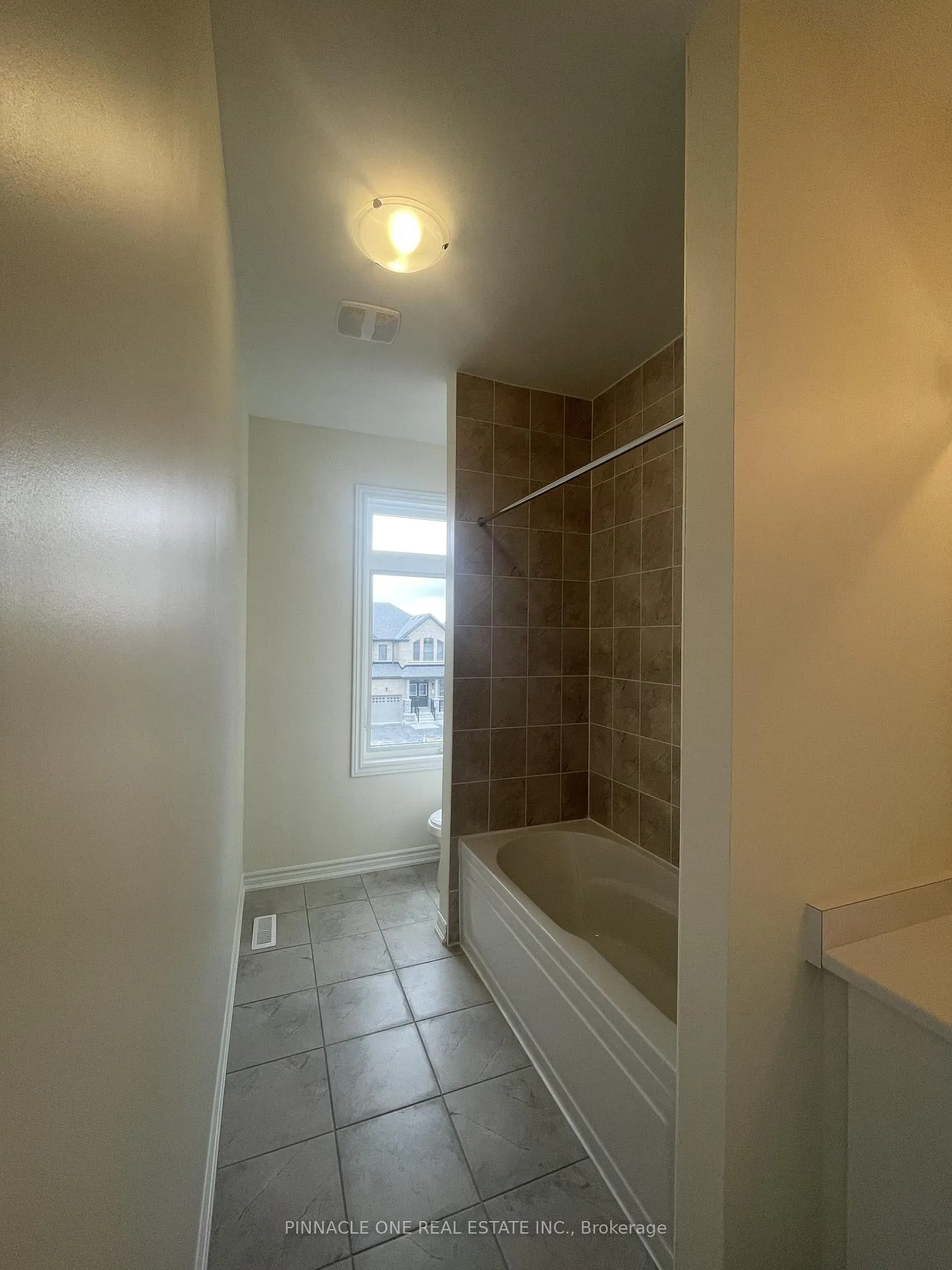 Photo 26 of 913 Rexton Drive, Oshawa, Kedron — HOMEH