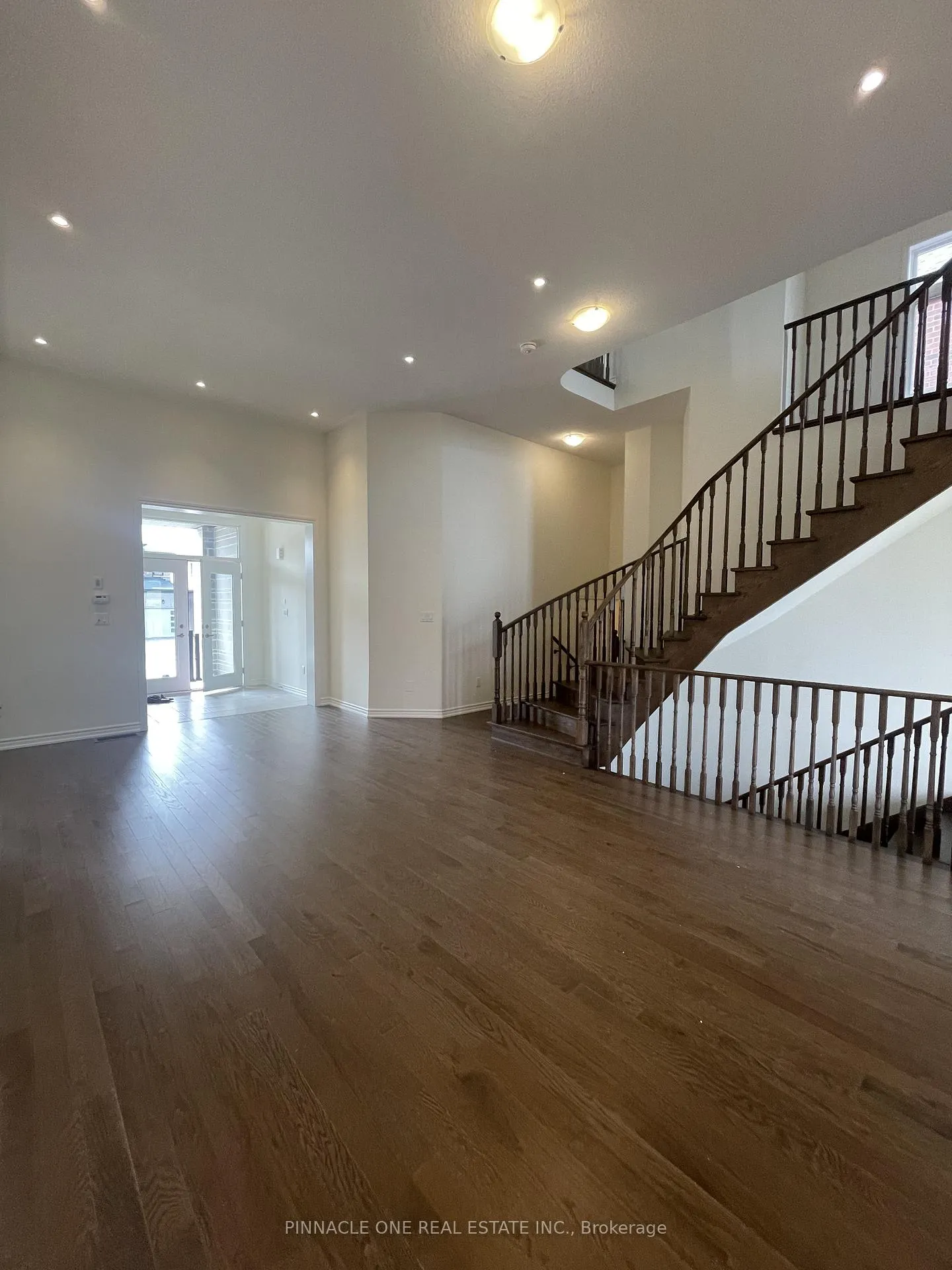 Photo 40 of 913 Rexton Drive, Oshawa, Kedron — HOMEH