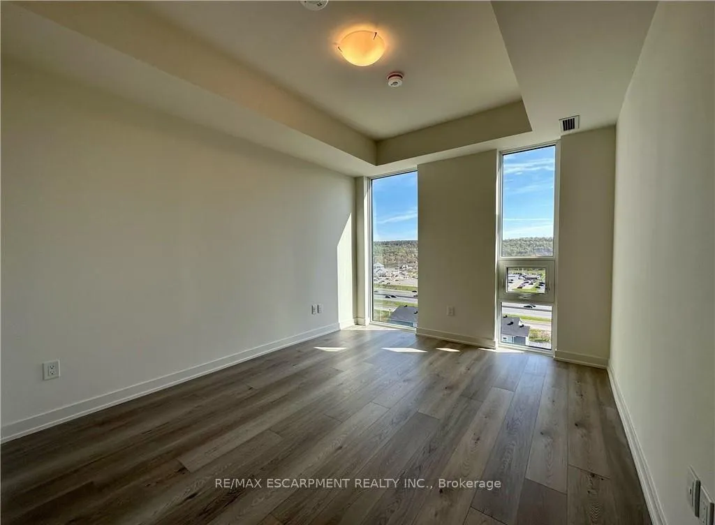 Photo 6 of Unit 1112, 385 Winston Road, Grimsby, Grimsby Beach — HOMEH