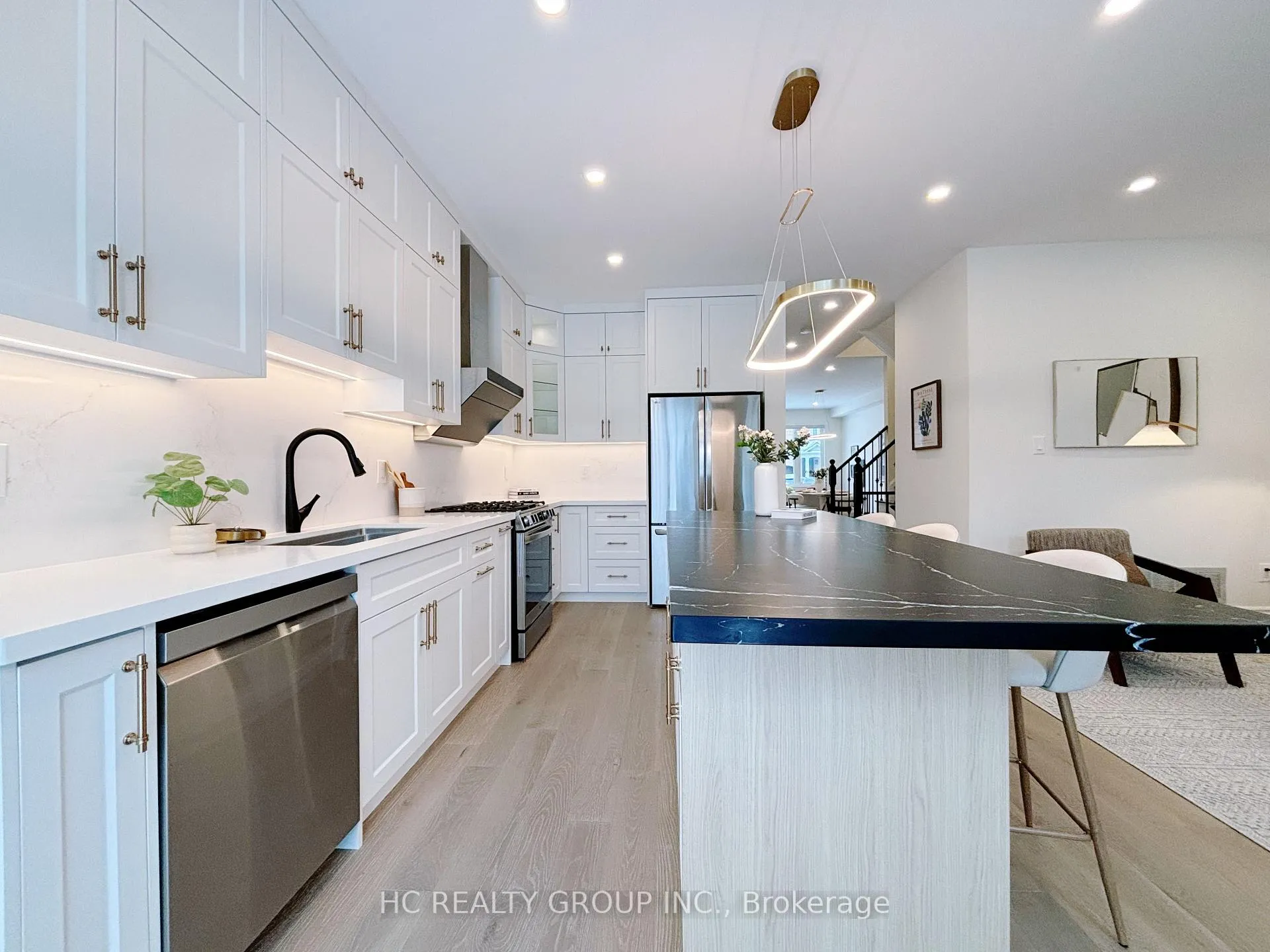 Photo 14 of 43 Sedgeway Heights, Vaughan, Vellore Village — HOMEH