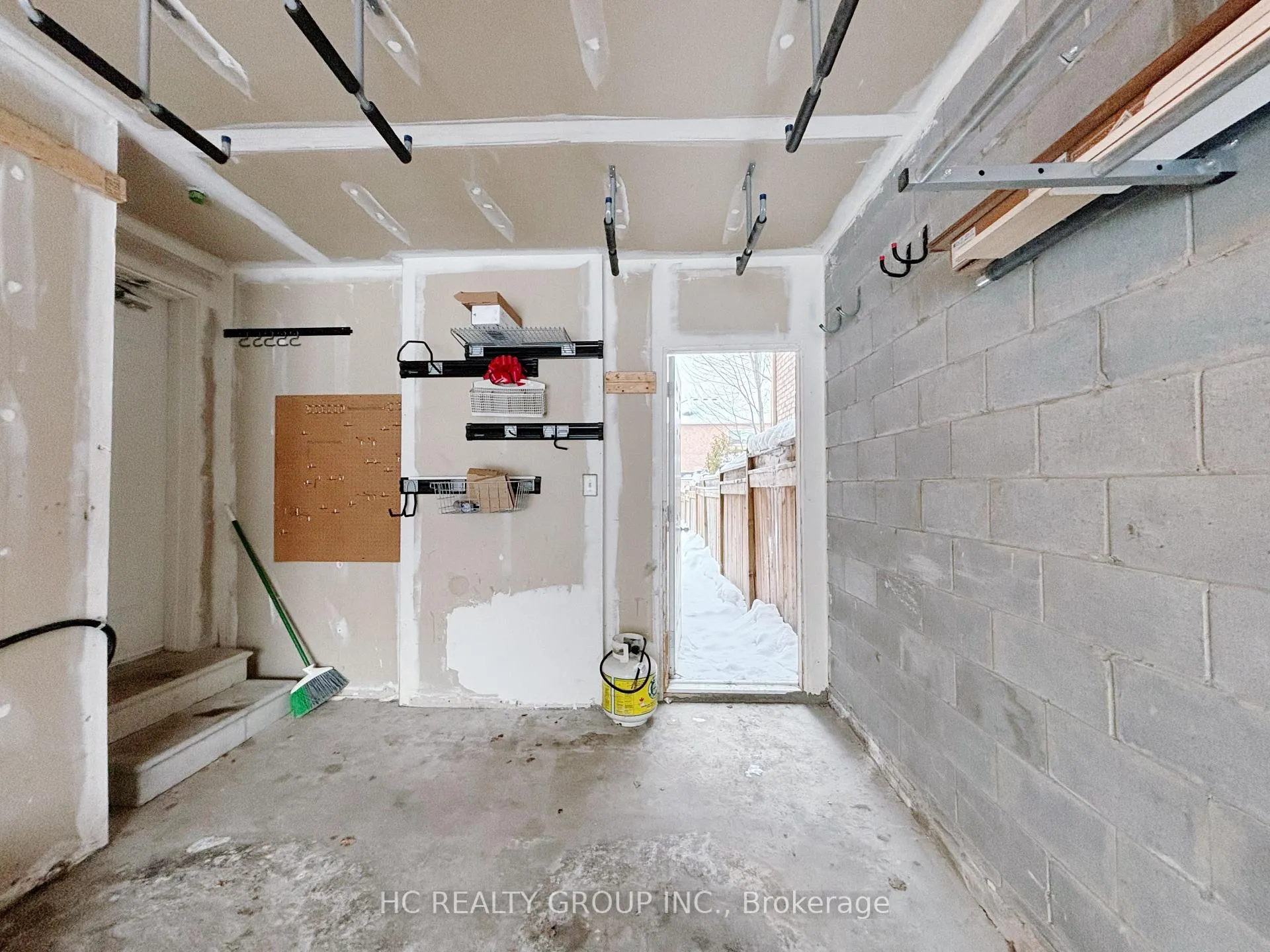 Photo 44 of 43 Sedgeway Heights, Vaughan, Vellore Village — HOMEH
