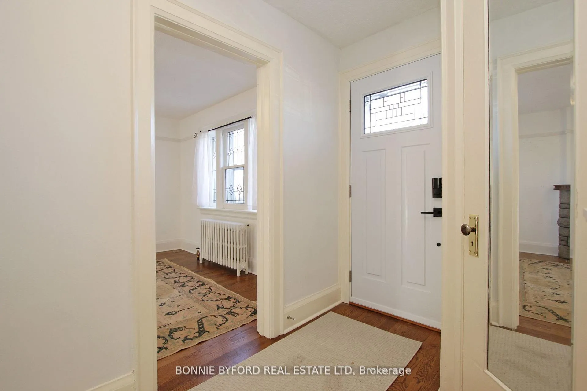 Photo 3 of 202 Airdrie Road, Toronto, Leaside — HOMEH