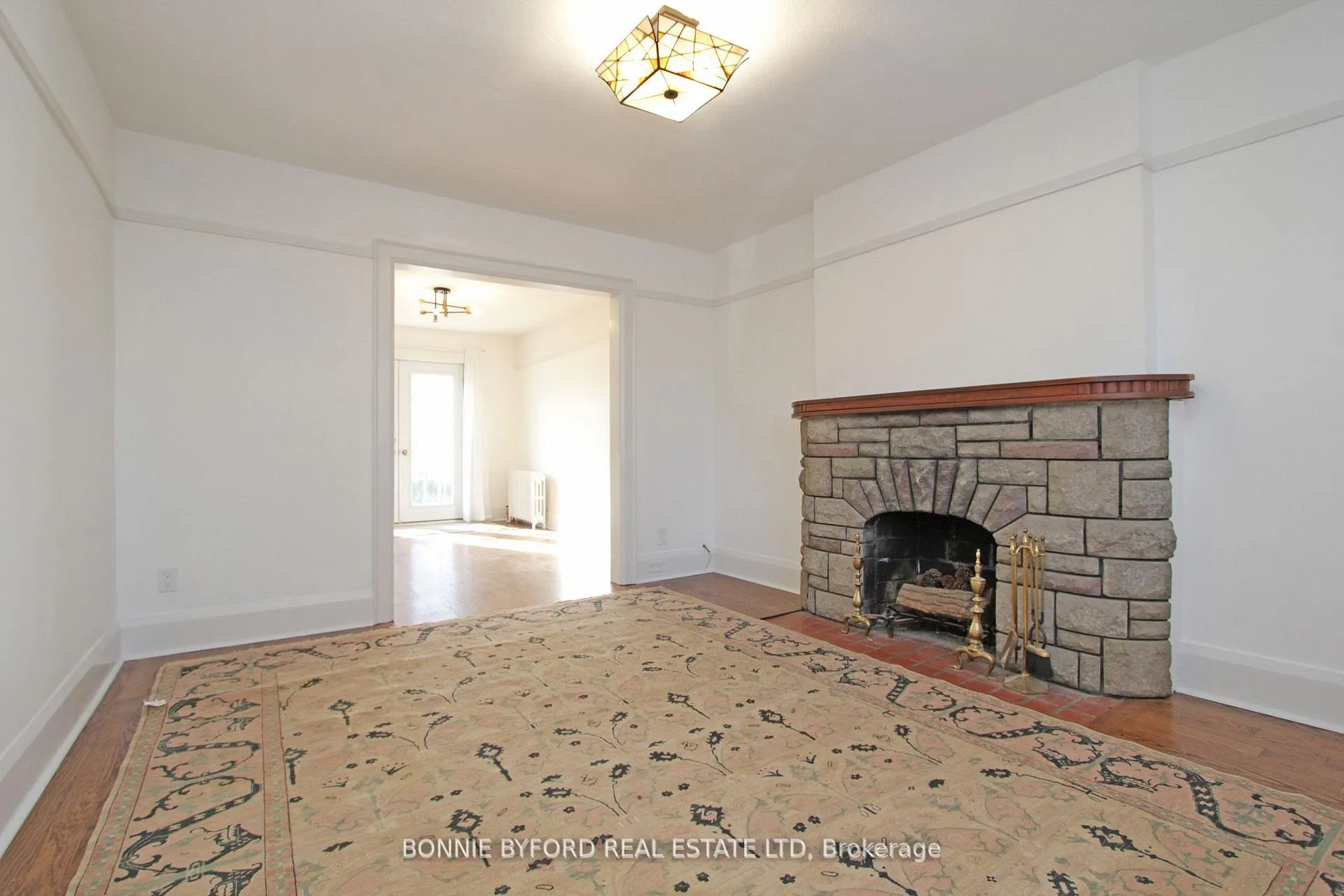 Photo 5 of 202 Airdrie Road, Toronto, Leaside — HOMEH