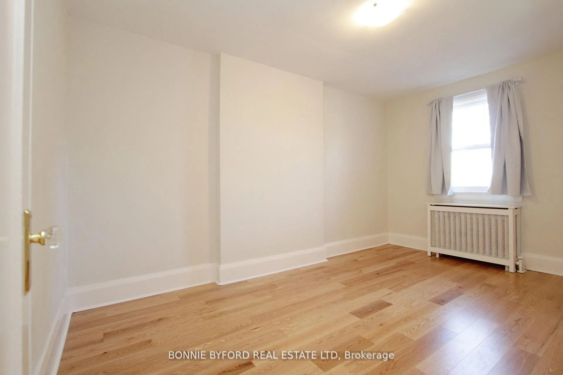 Photo 22 of 202 Airdrie Road, Toronto, Leaside — HOMEH