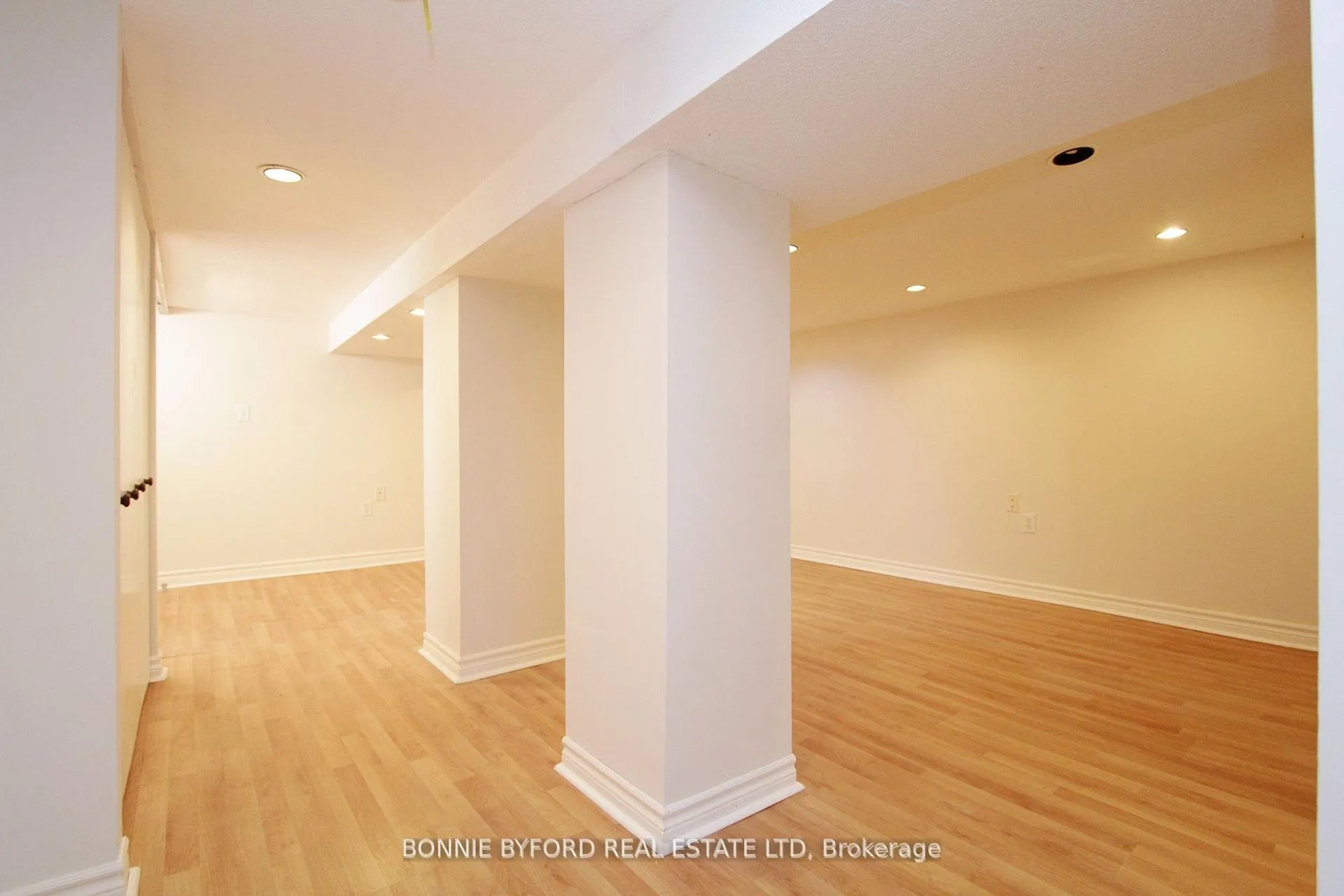Photo 30 of 202 Airdrie Road, Toronto, Leaside — HOMEH