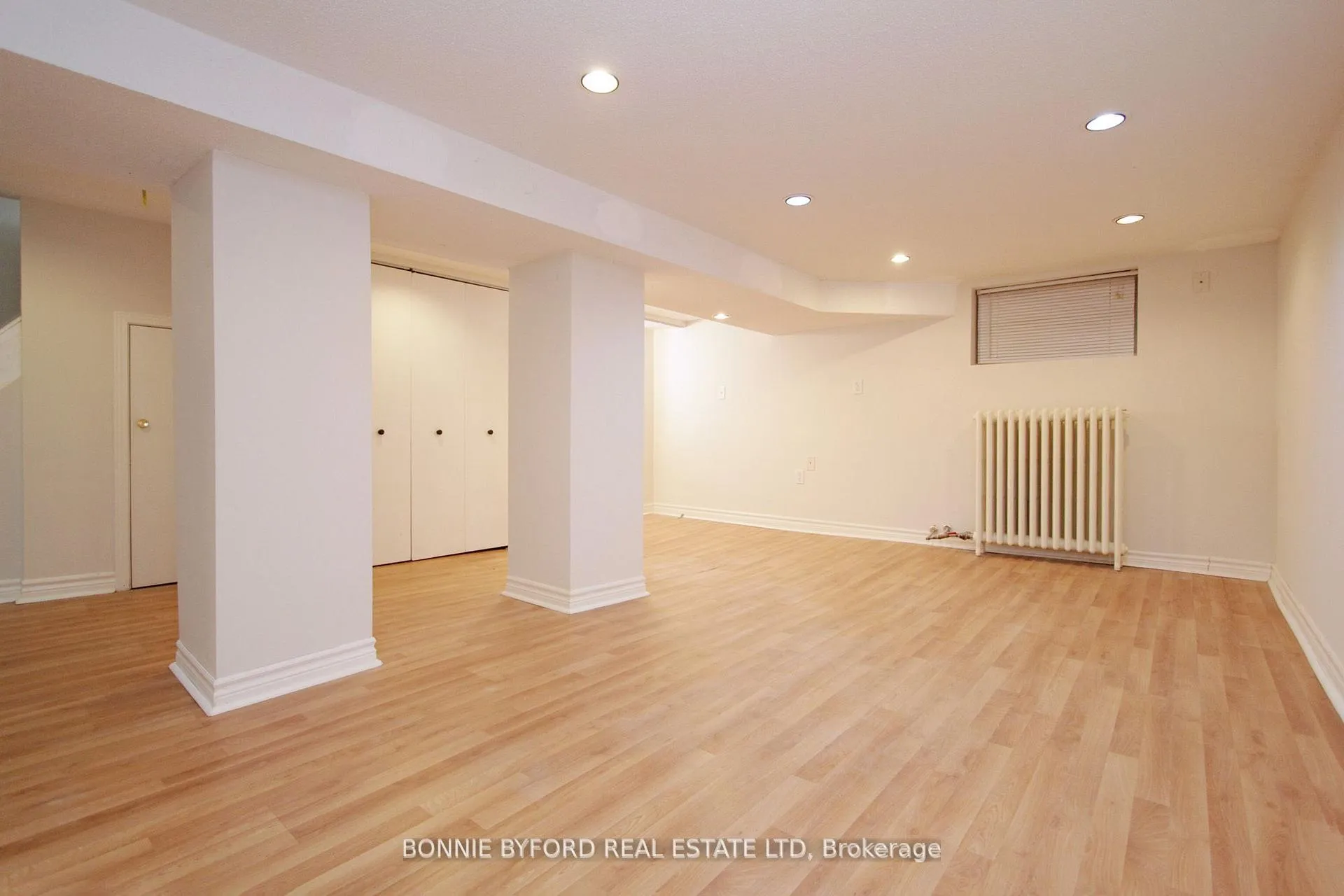 Photo 33 of 202 Airdrie Road, Toronto, Leaside — HOMEH