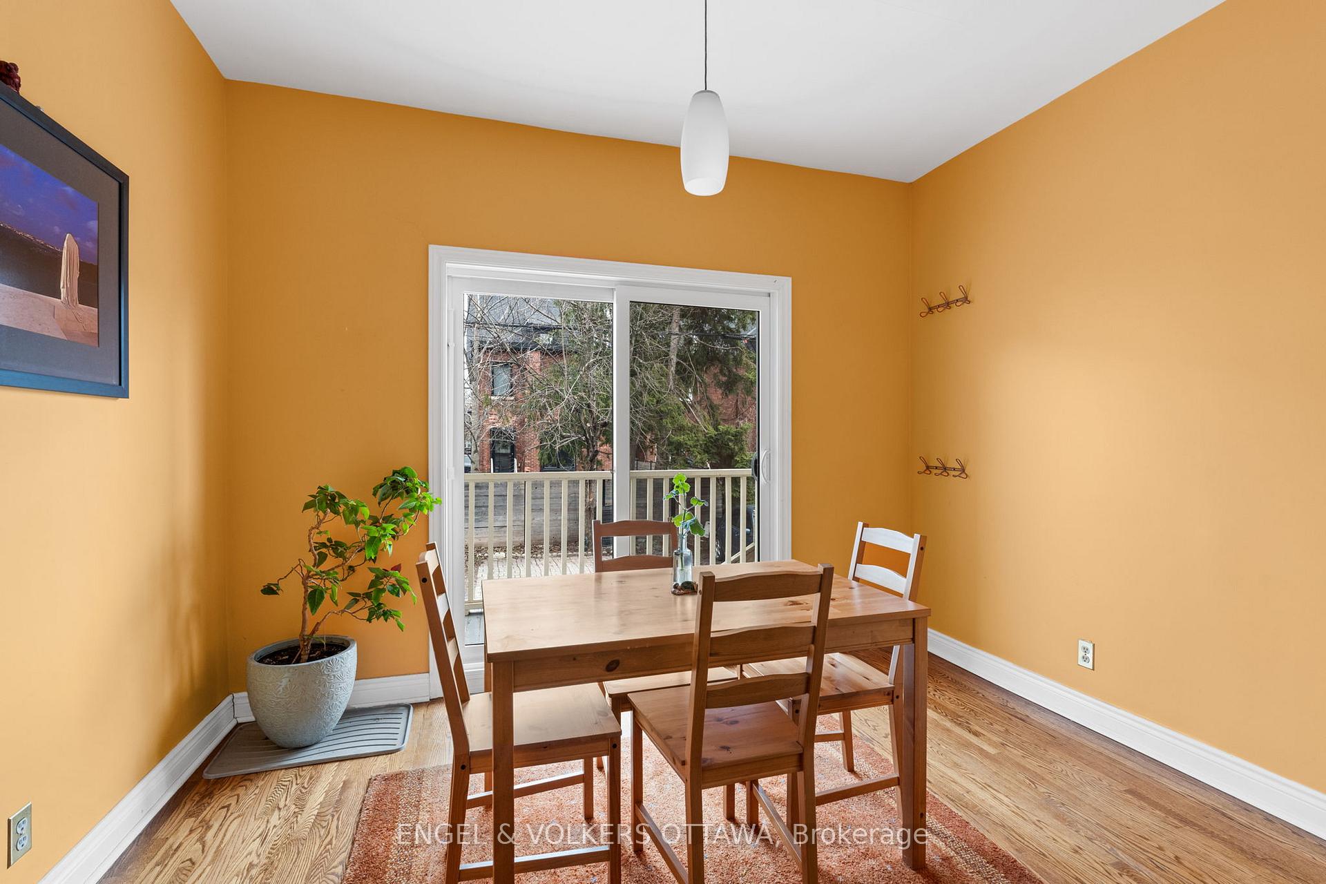 Photo 10 of 95 Goulburn Avenue, Ottawa, Sandy Hill — HOMEH