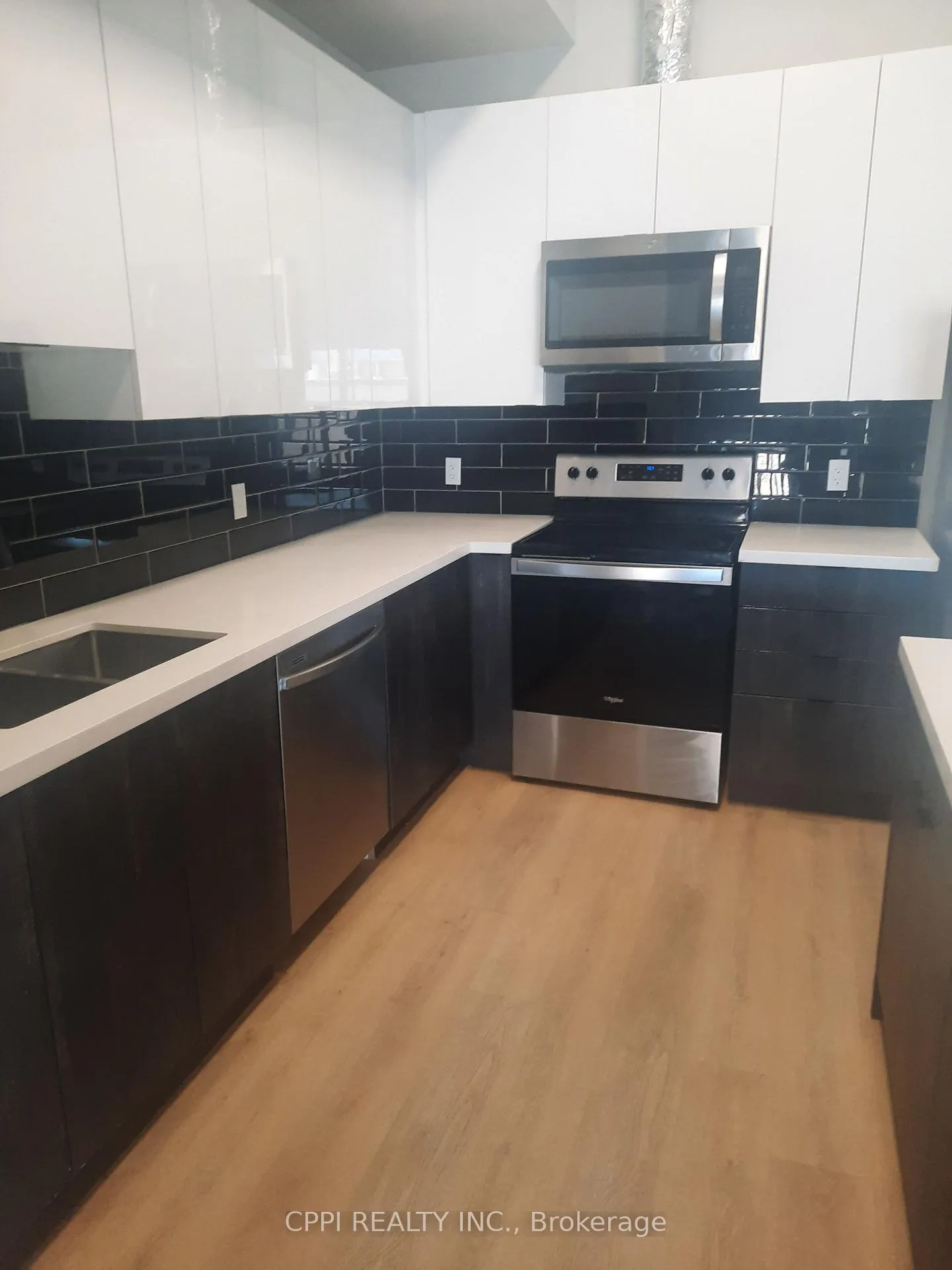 Photo 1 of Unit 203, 140 Simcoe Street, Peterborough, Town Ward 3 — HOMEH