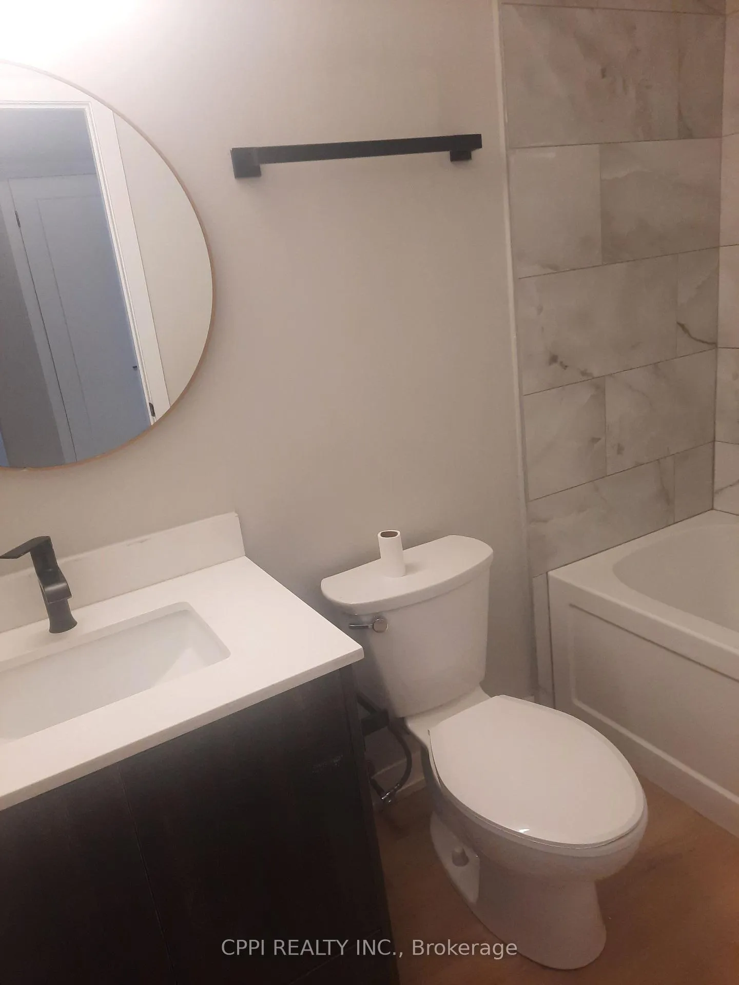 Photo 3 of Unit 203, 140 Simcoe Street, Peterborough, Town Ward 3 — HOMEH