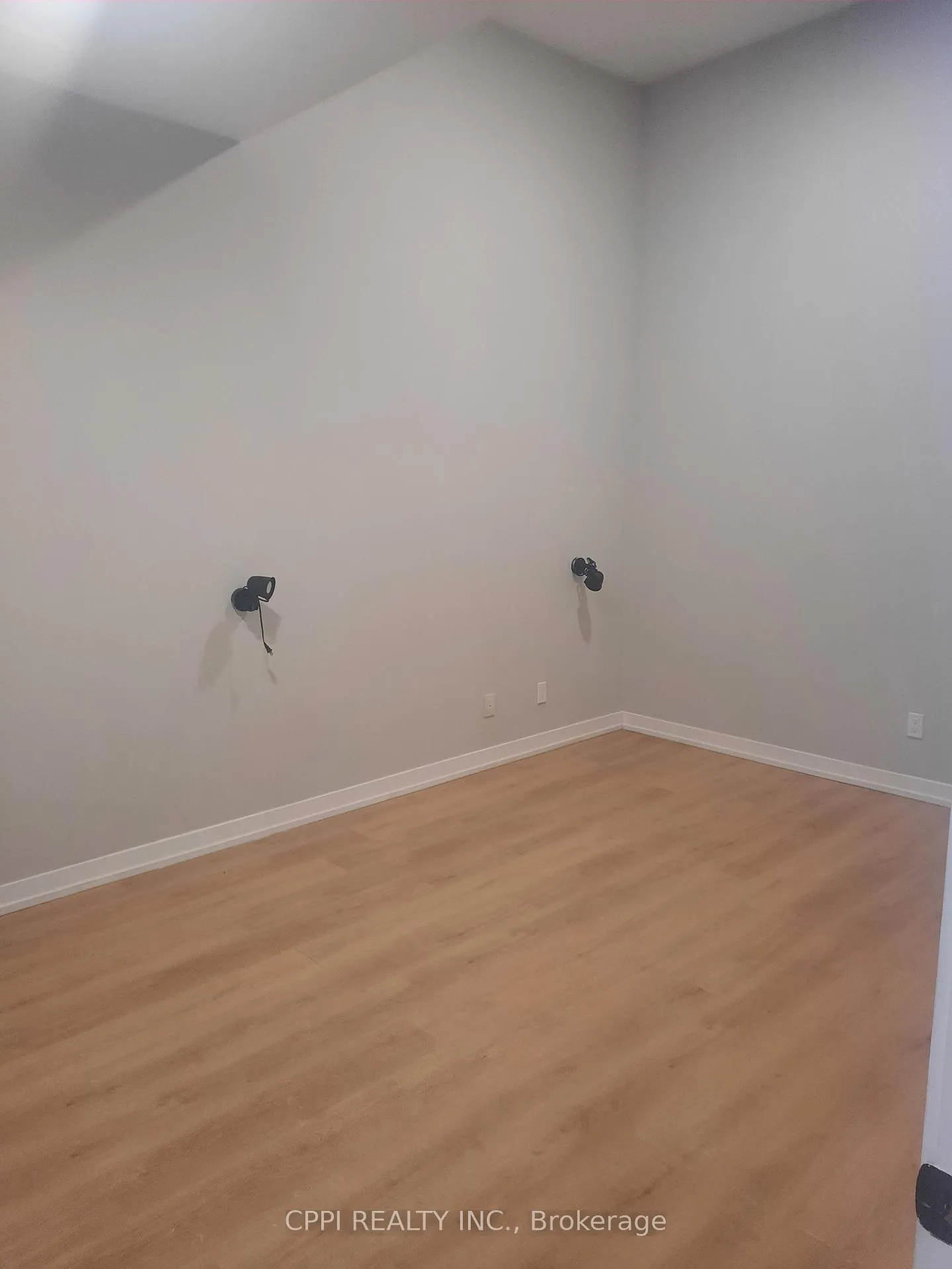 Photo 4 of Unit 203, 140 Simcoe Street, Peterborough, Town Ward 3 — HOMEH