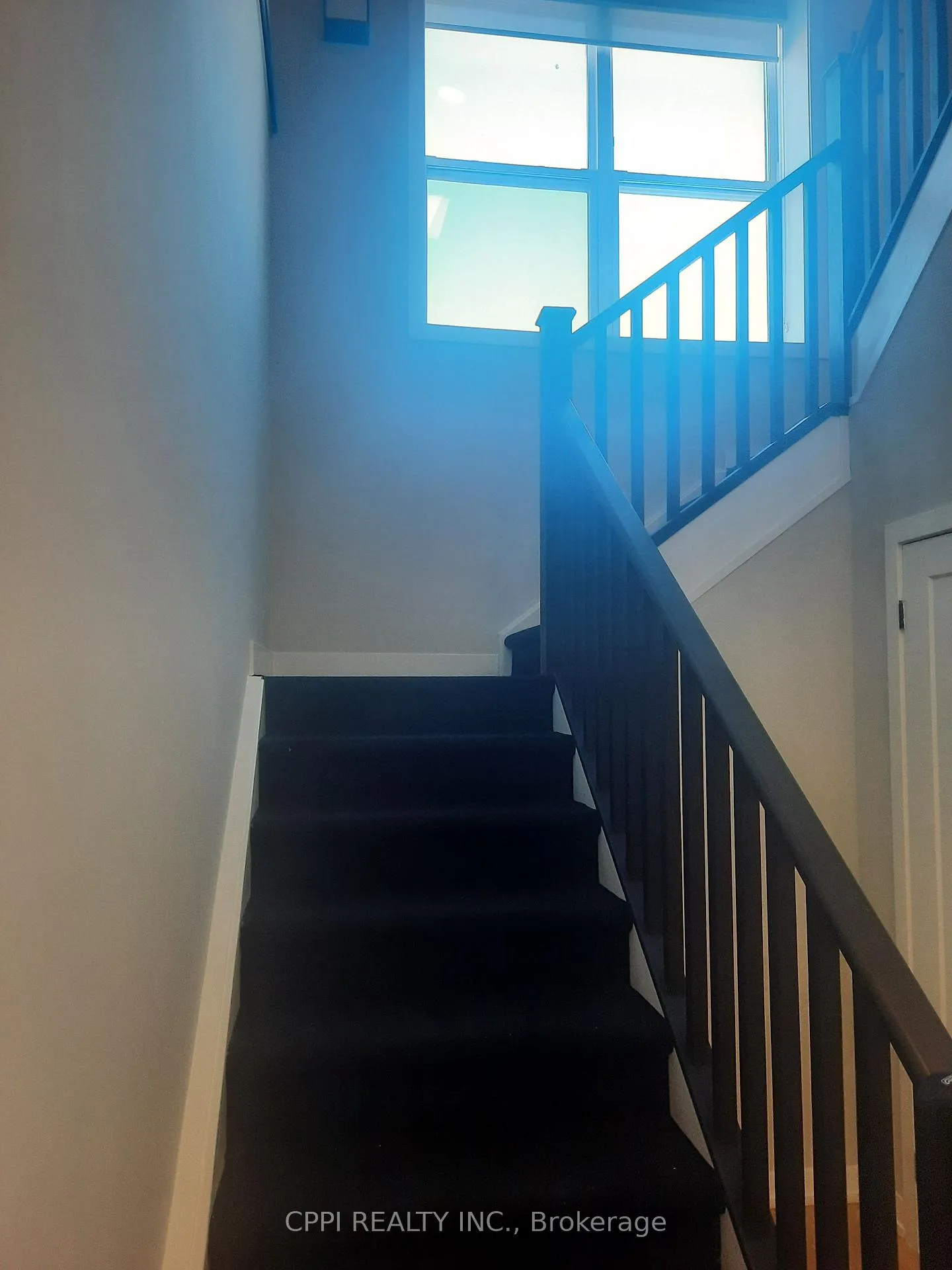 Photo 5 of Unit 203, 140 Simcoe Street, Peterborough, Town Ward 3 — HOMEH