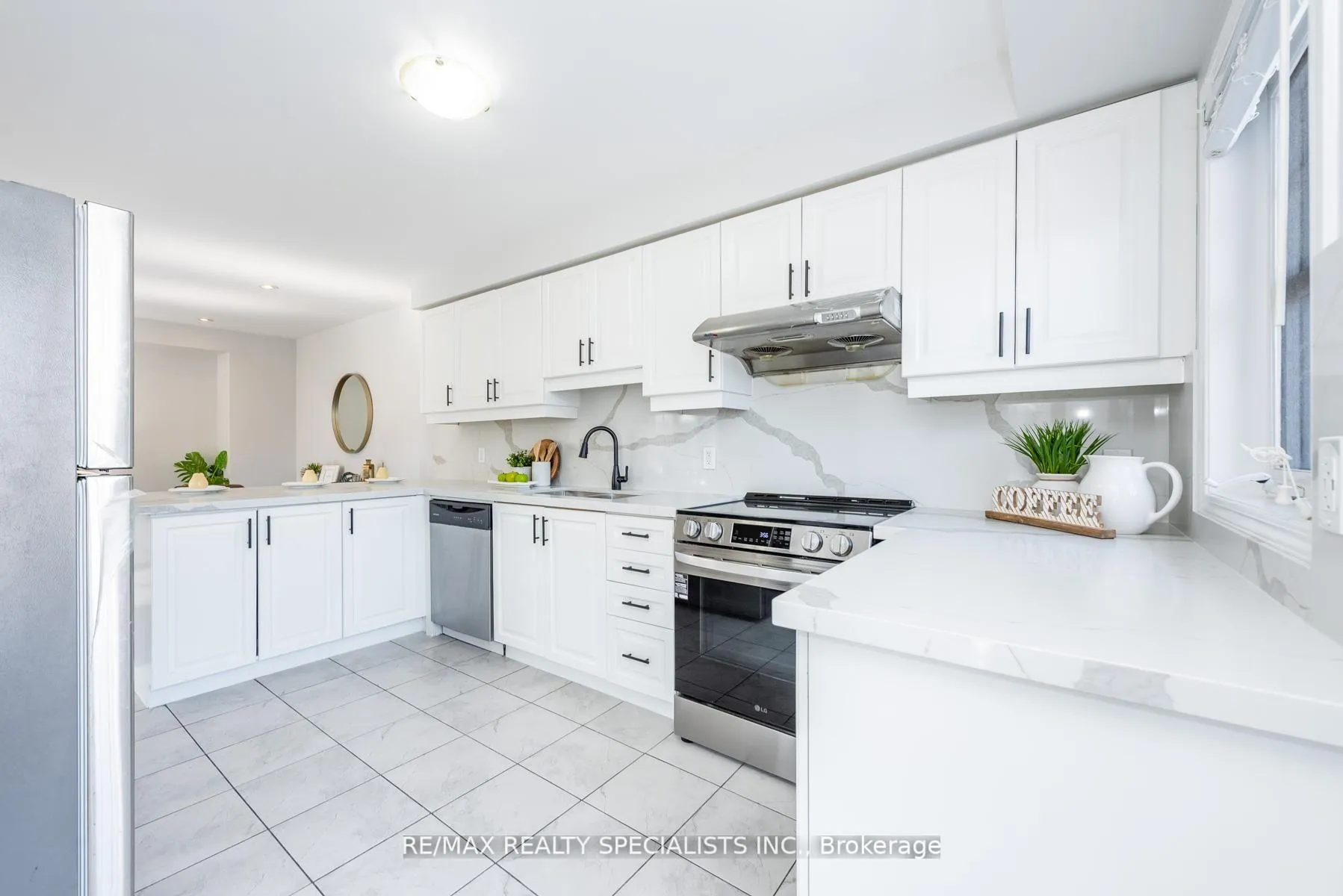 Photo 17 of Unit 51, 1000 Asleton Boulevard, Milton, Willmott — HOMEH