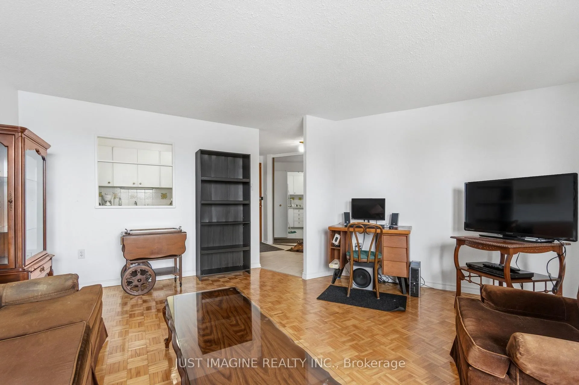 Photo 6 of Unit 201, 3100 Carling Avenue, Ottawa, Bayshore — HOMEH