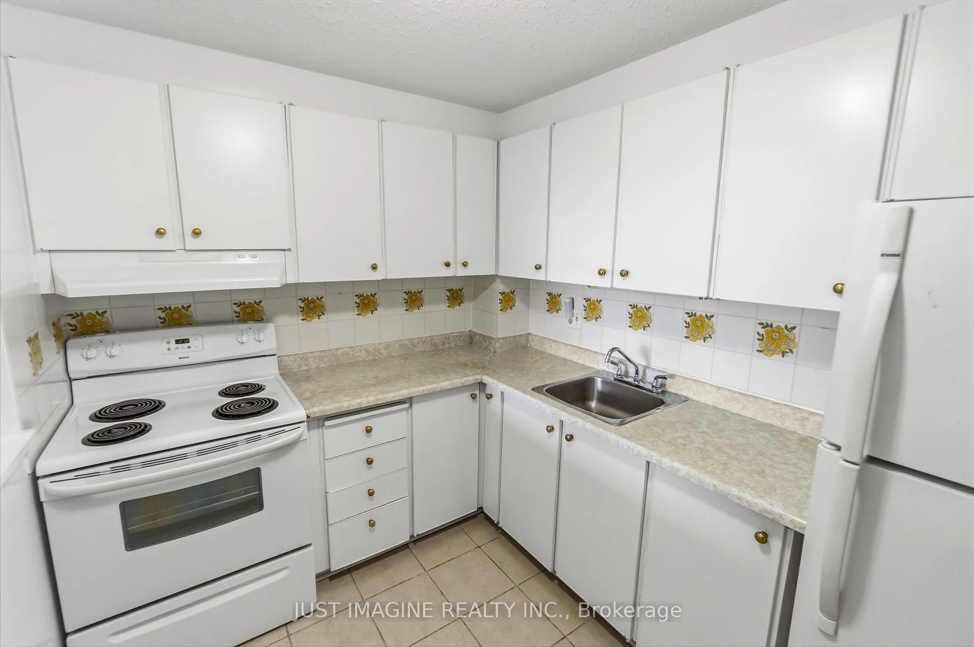 Photo 12 of Unit 201, 3100 Carling Avenue, Ottawa, Bayshore — HOMEH