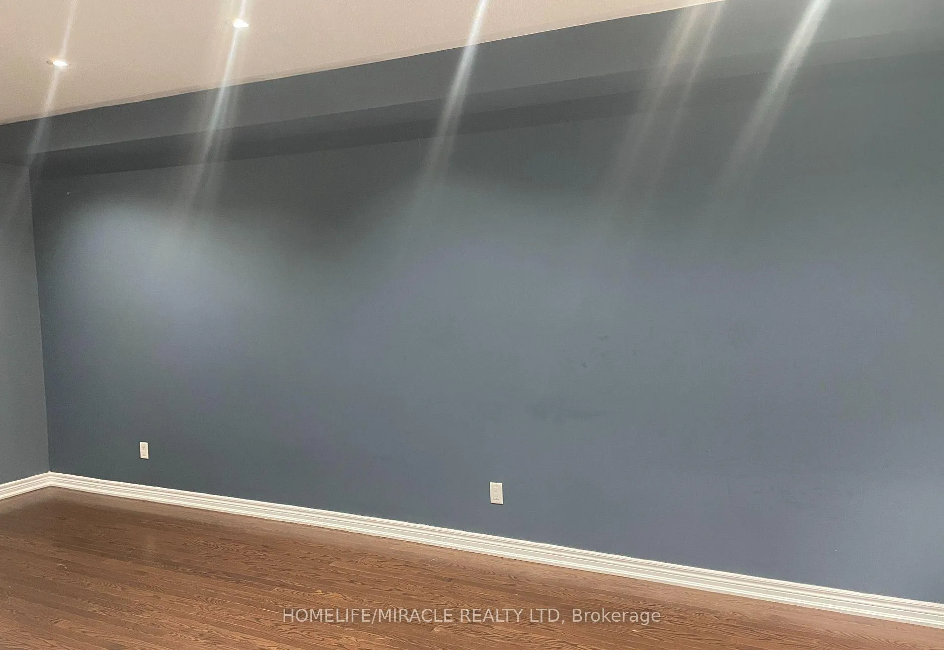 Photo 7 of 46 Naperton Drive, Brampton, Sandringham-Wellington — HOMEH
