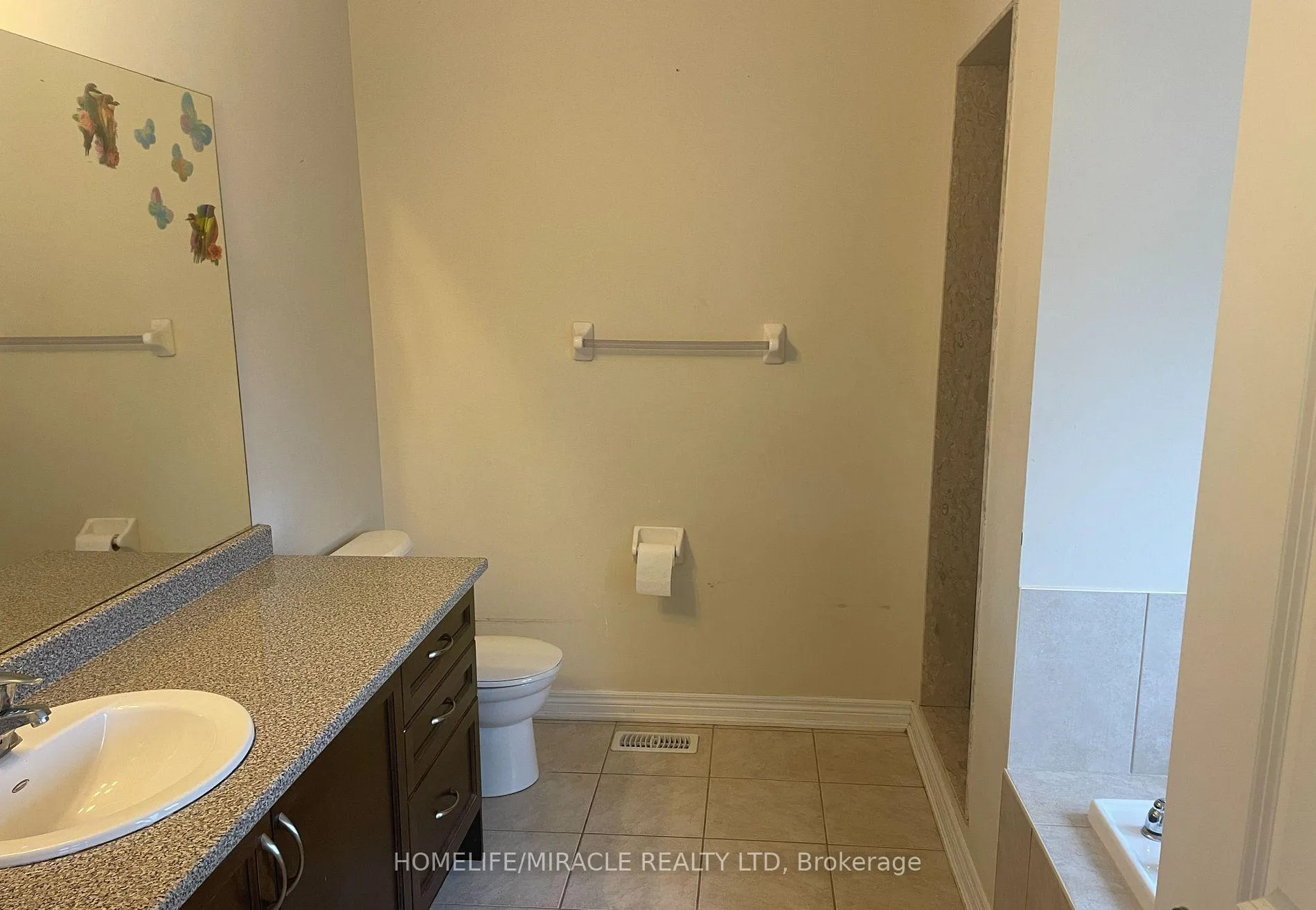 Photo 18 of 46 Naperton Drive, Brampton, Sandringham-Wellington — HOMEH