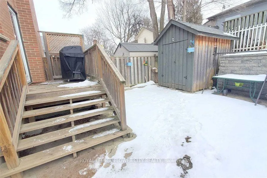 Photo 5 of 89 Barbara Crescent, Kitchener, Meinzinger — HOMEH
