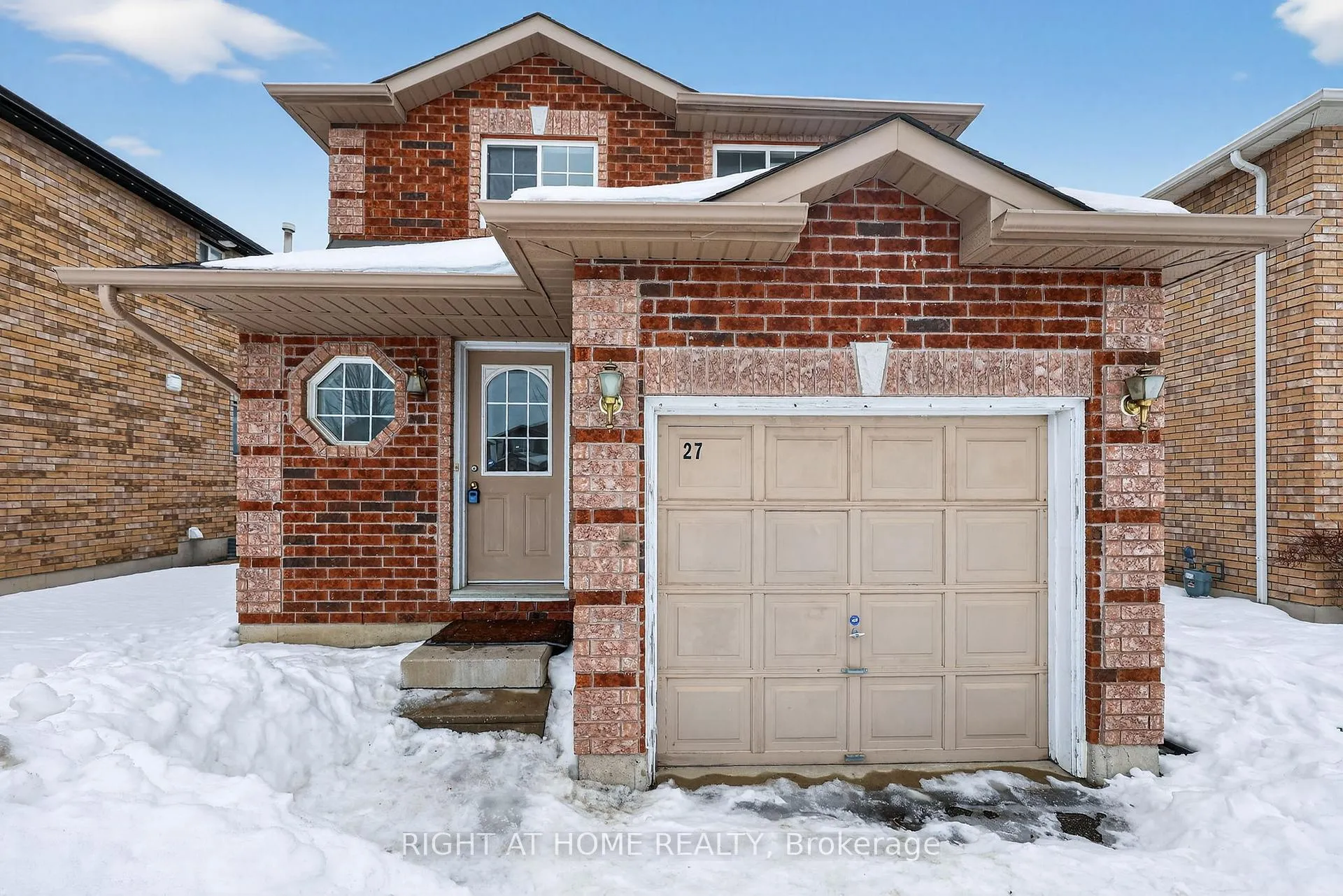 Photo 4 of 27 Booth Lane, Barrie, Rural Barrie Southeast — HOMEH